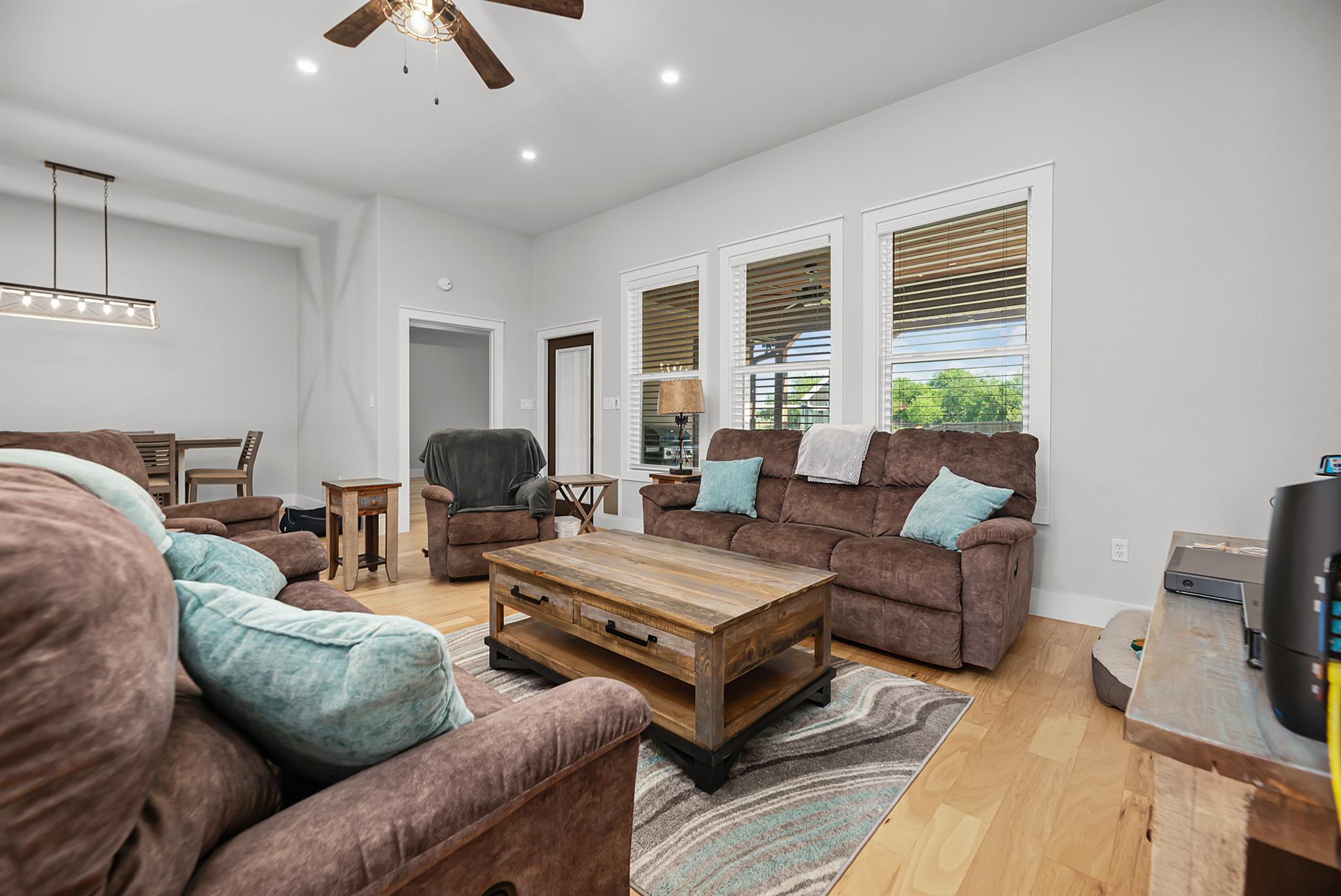 110 Les Ln, Smithville, TX 78957