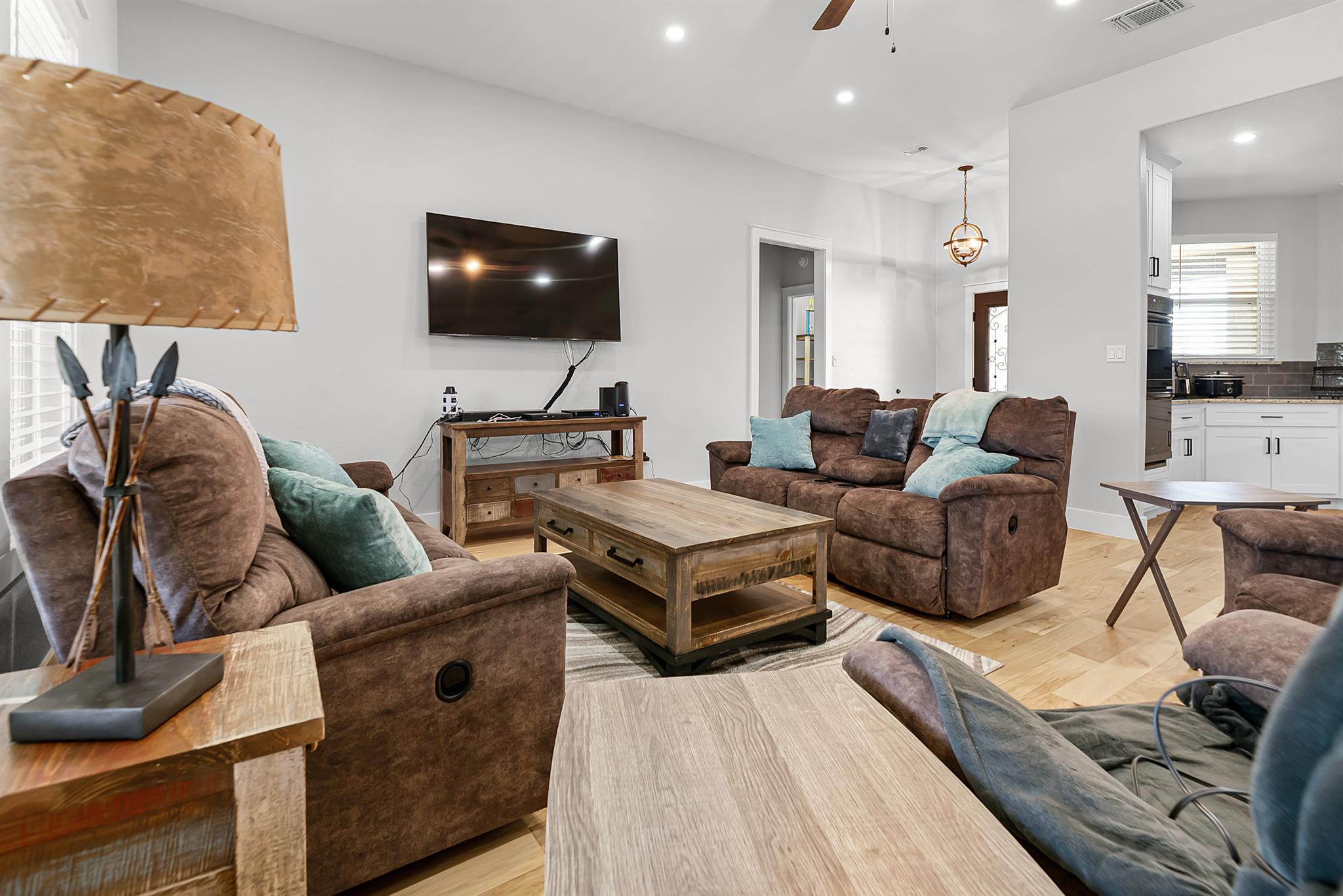 110 Les Ln, Smithville, TX 78957