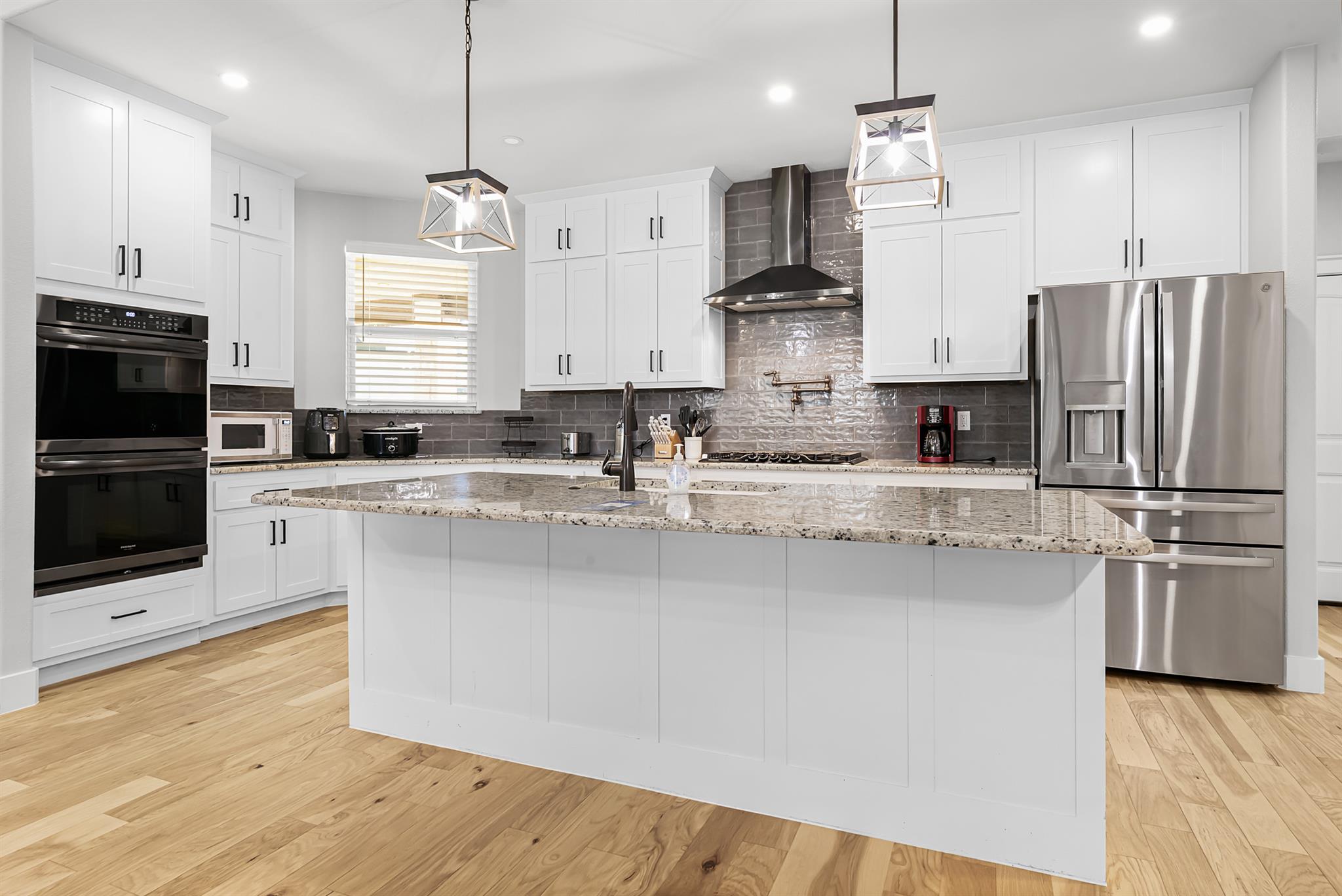 110 Les Ln, Smithville, TX 78957