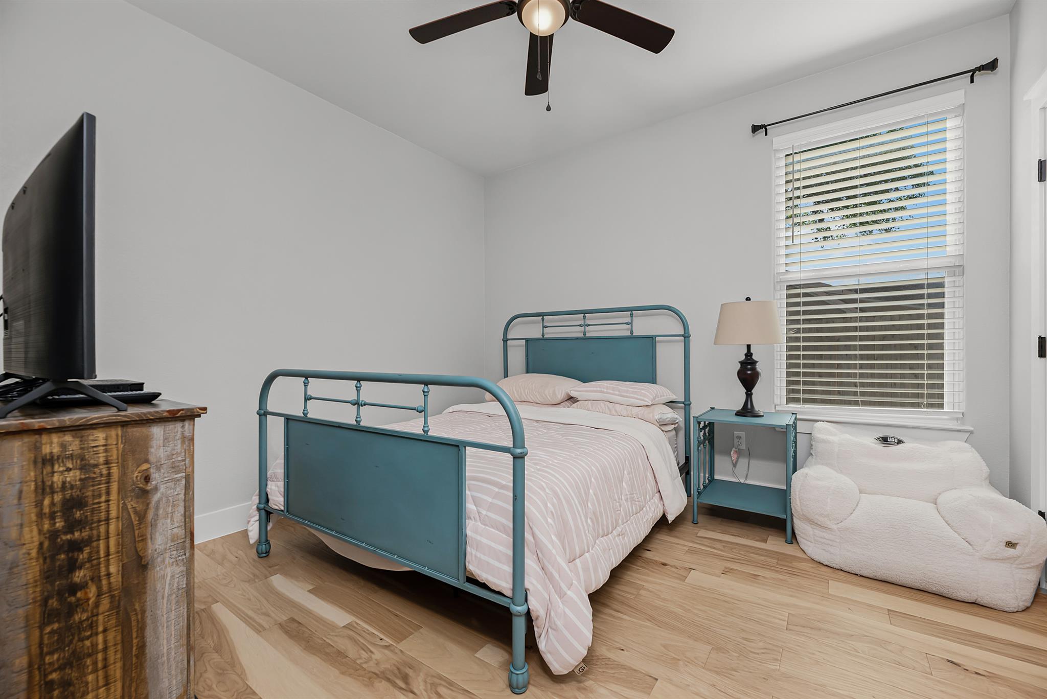 110 Les Ln, Smithville, TX 78957