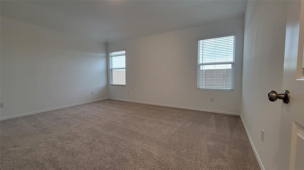 587 Avre Loop, Kyle, TX 78640