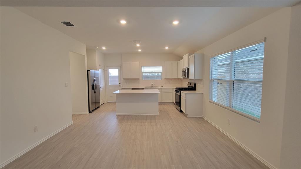 587 Avre Loop, Kyle, TX 78640