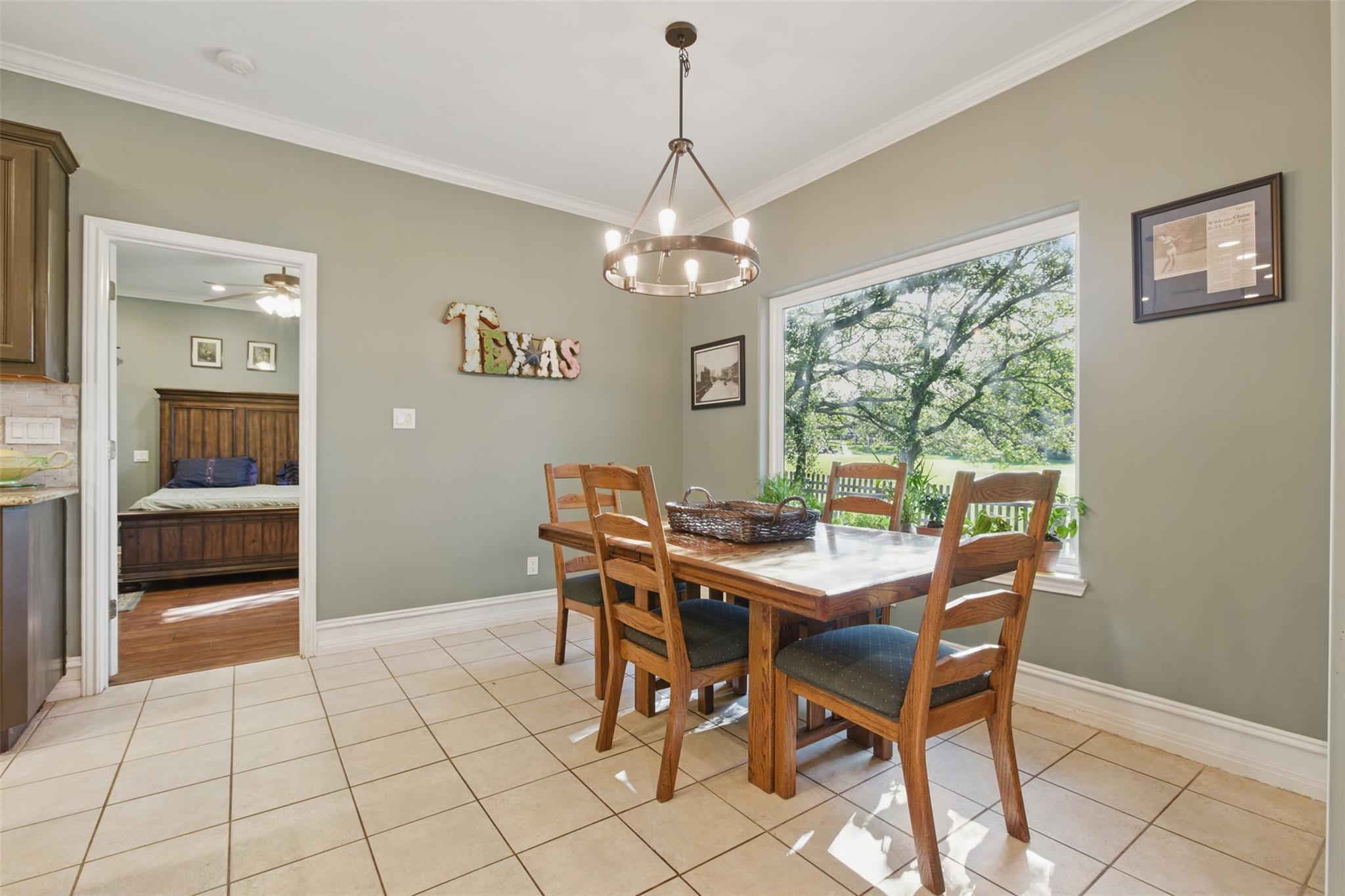 21457 Lakefront Dr, Lago Vista, TX 78645