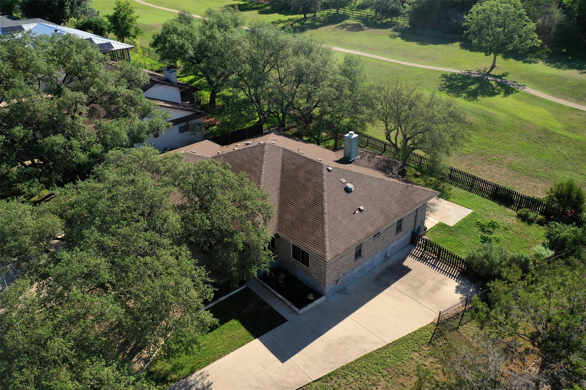 21457 Lakefront Dr, Lago Vista, TX 78645