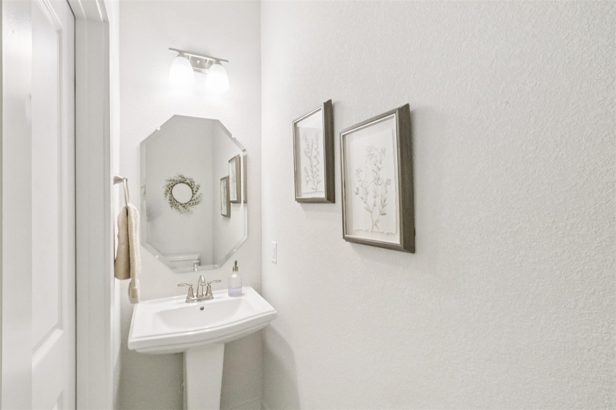 156 High Plains Dr, Georgetown, TX 78628
