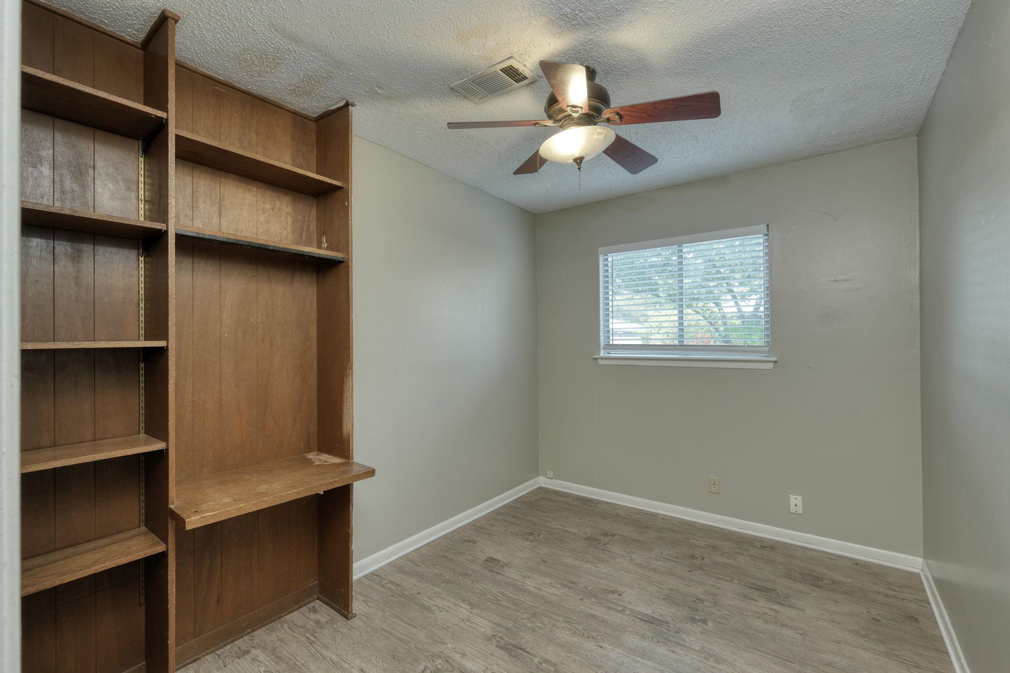 2711 Saint Edwards Cir # 2, Austin, TX 78704