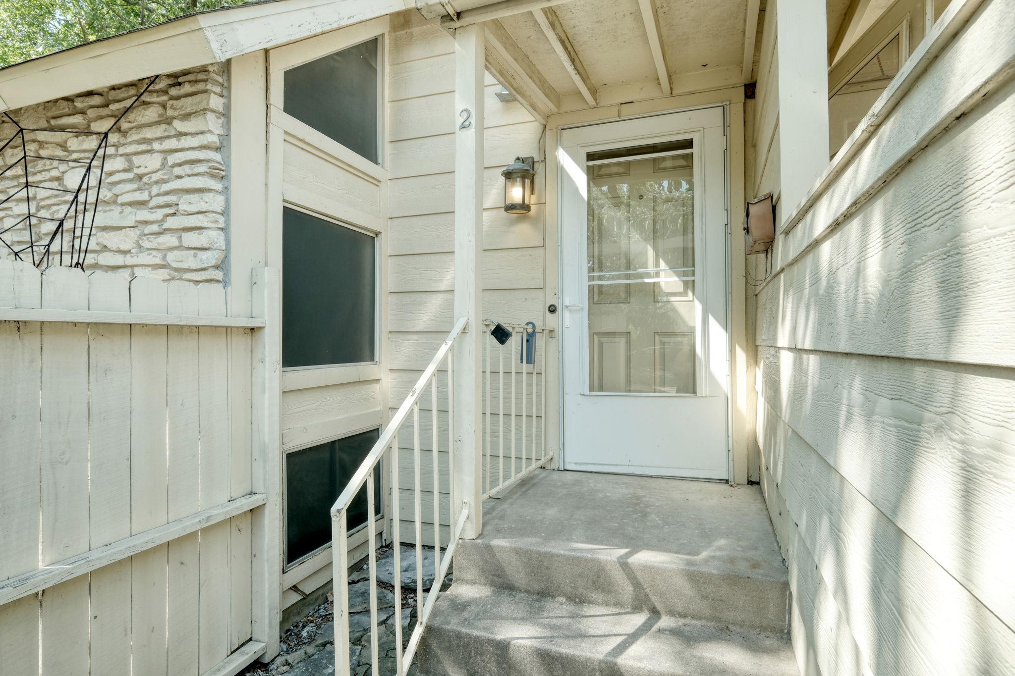 2711 Saint Edwards Cir # 2, Austin, TX 78704