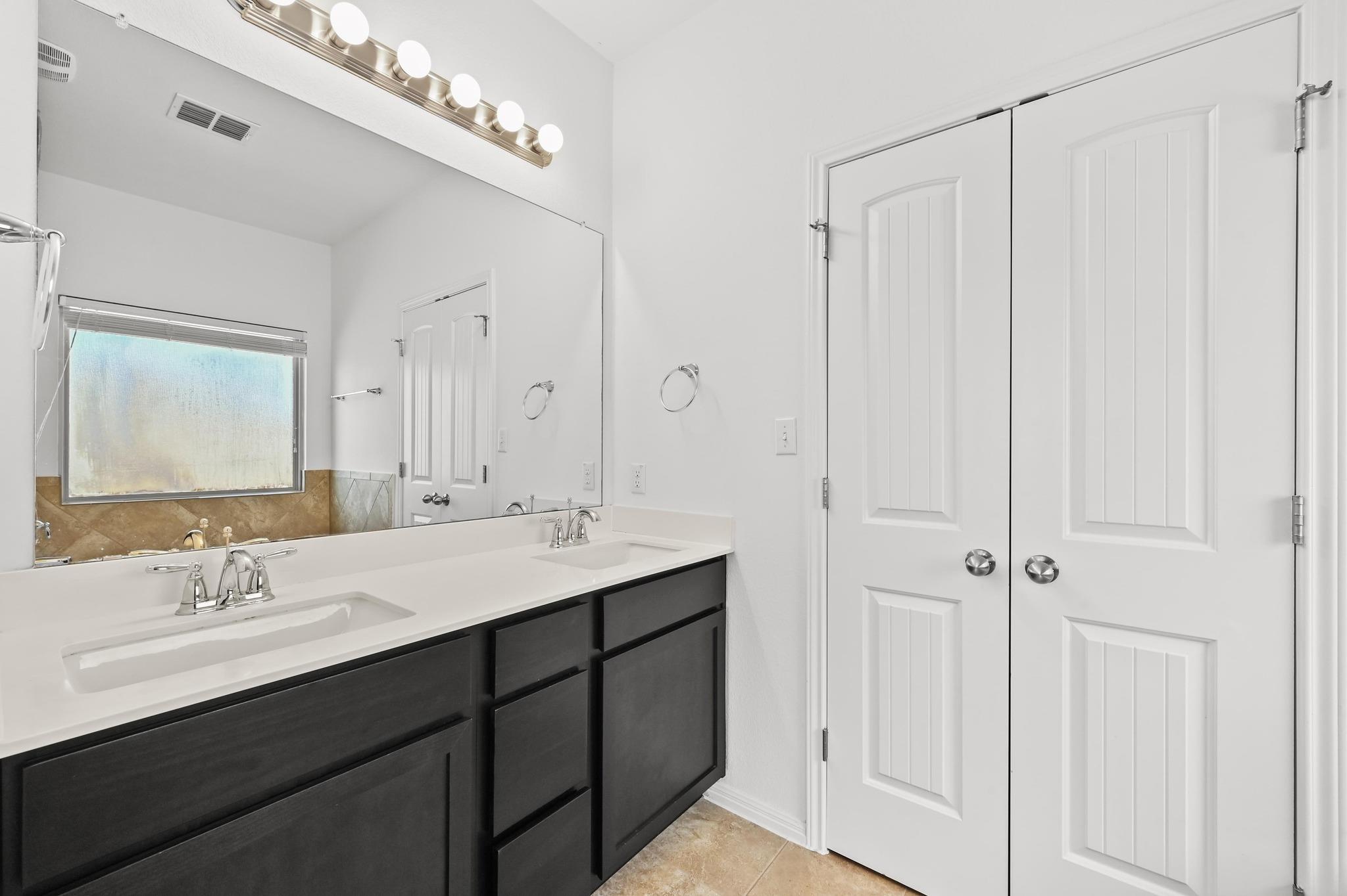 114 Alford St, San Marcos, TX 78666