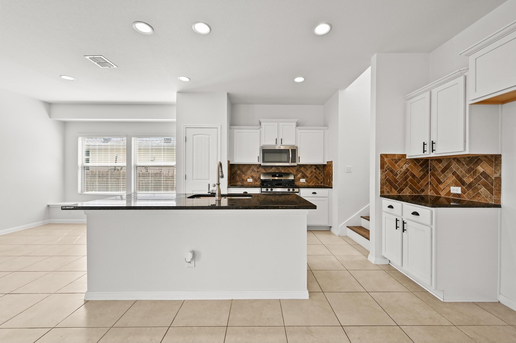 114 Alford St, San Marcos, TX 78666