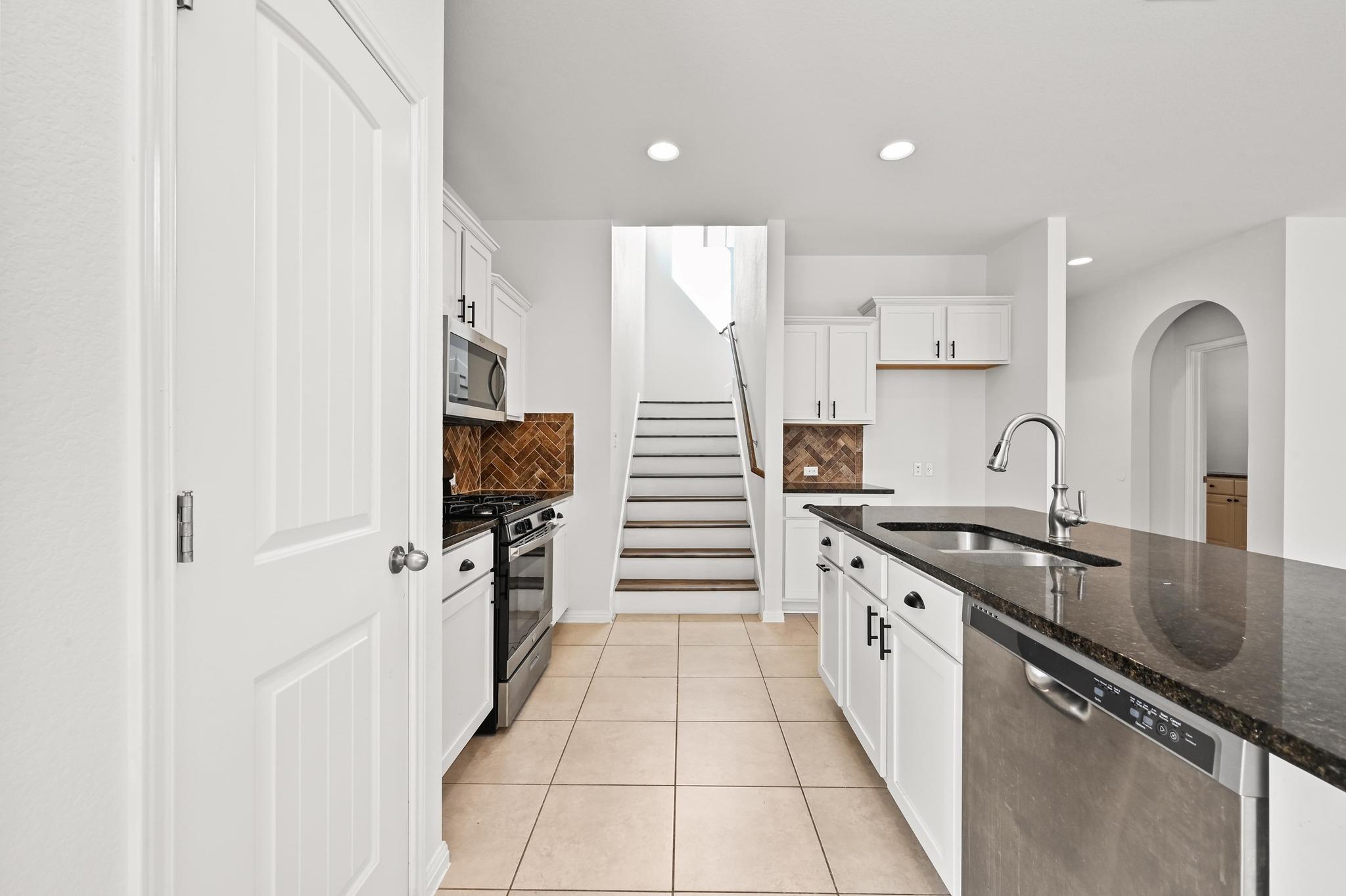 114 Alford St, San Marcos, TX 78666