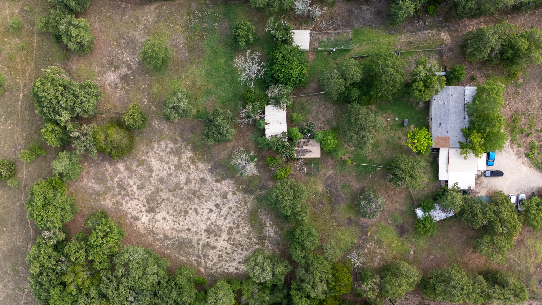 664 Hidden Oaks Dr, Elgin, TX 78621