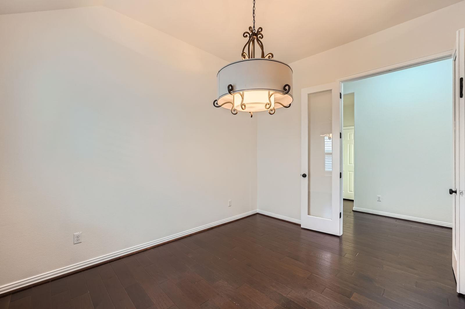 851 Catalina Ln, Austin, TX 78737