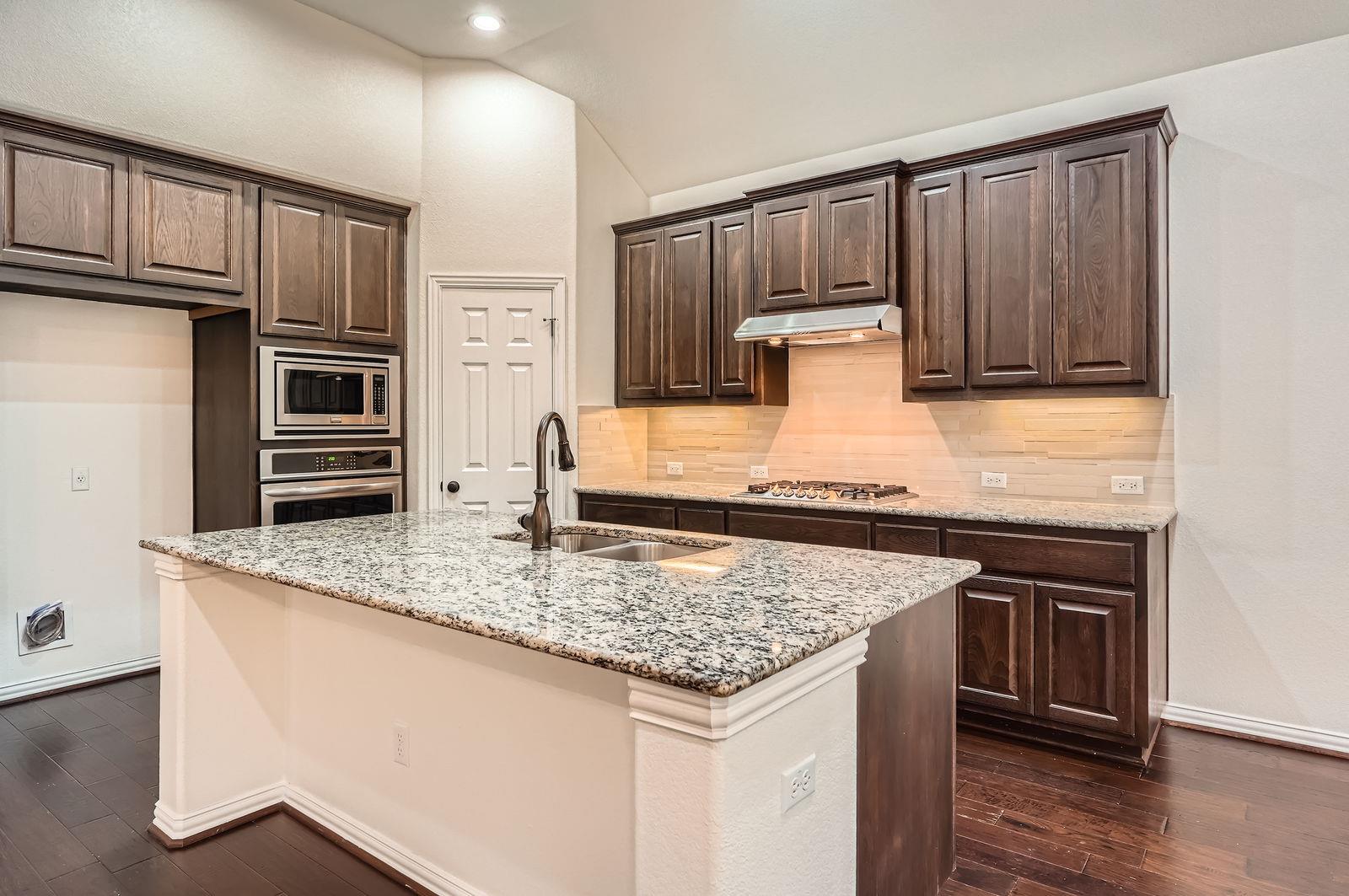 851 Catalina Ln, Austin, TX 78737