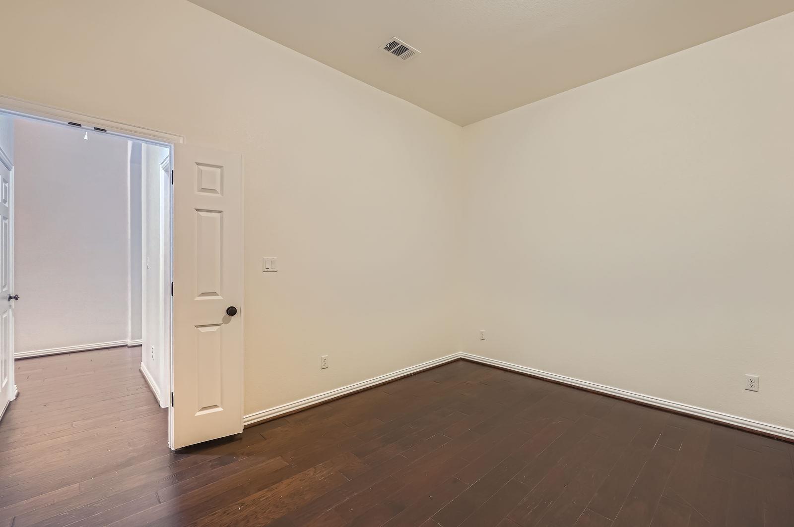 851 Catalina Ln, Austin, TX 78737