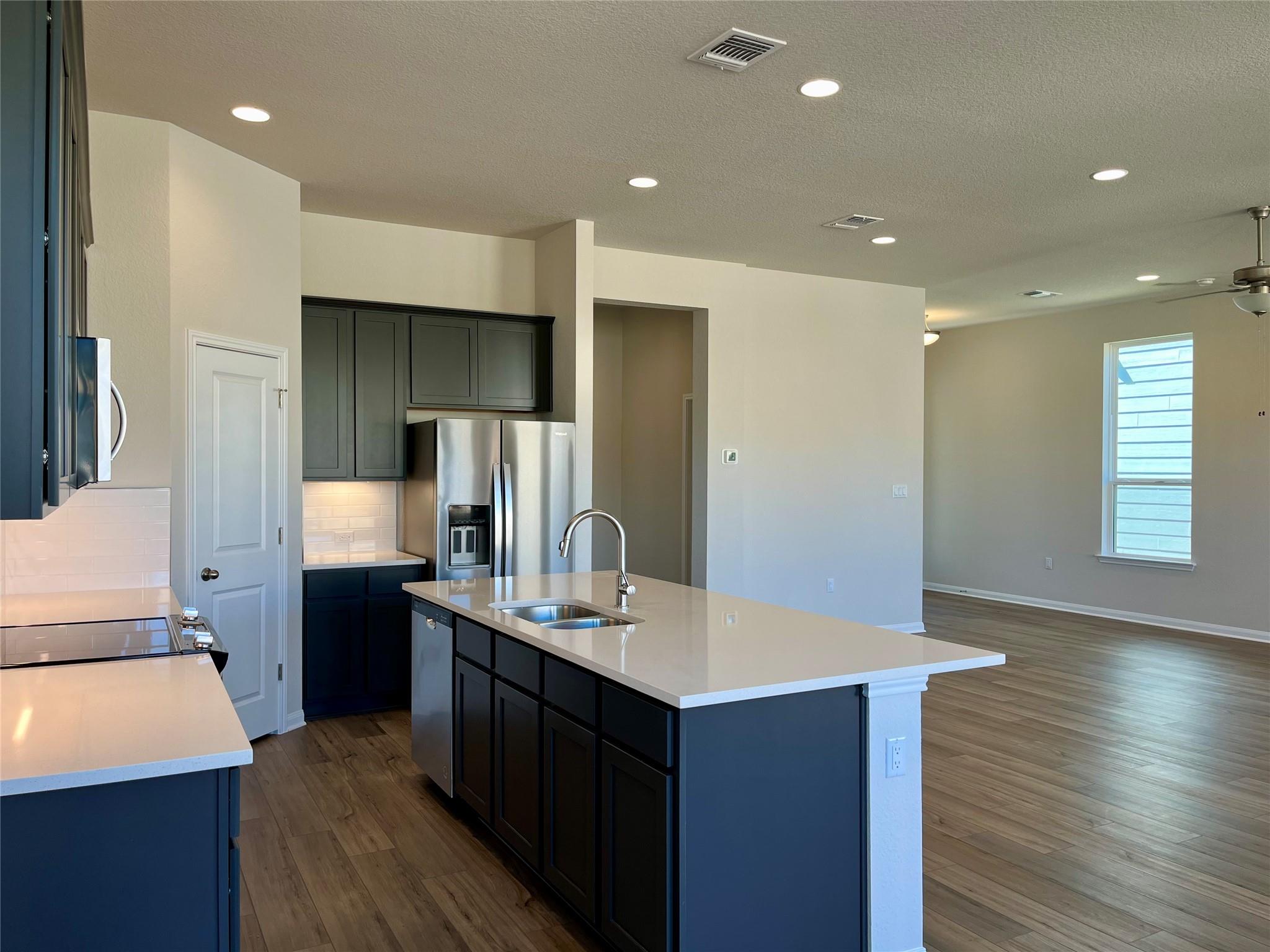 320 Creek Rd # 305, Dripping Springs, TX 78620