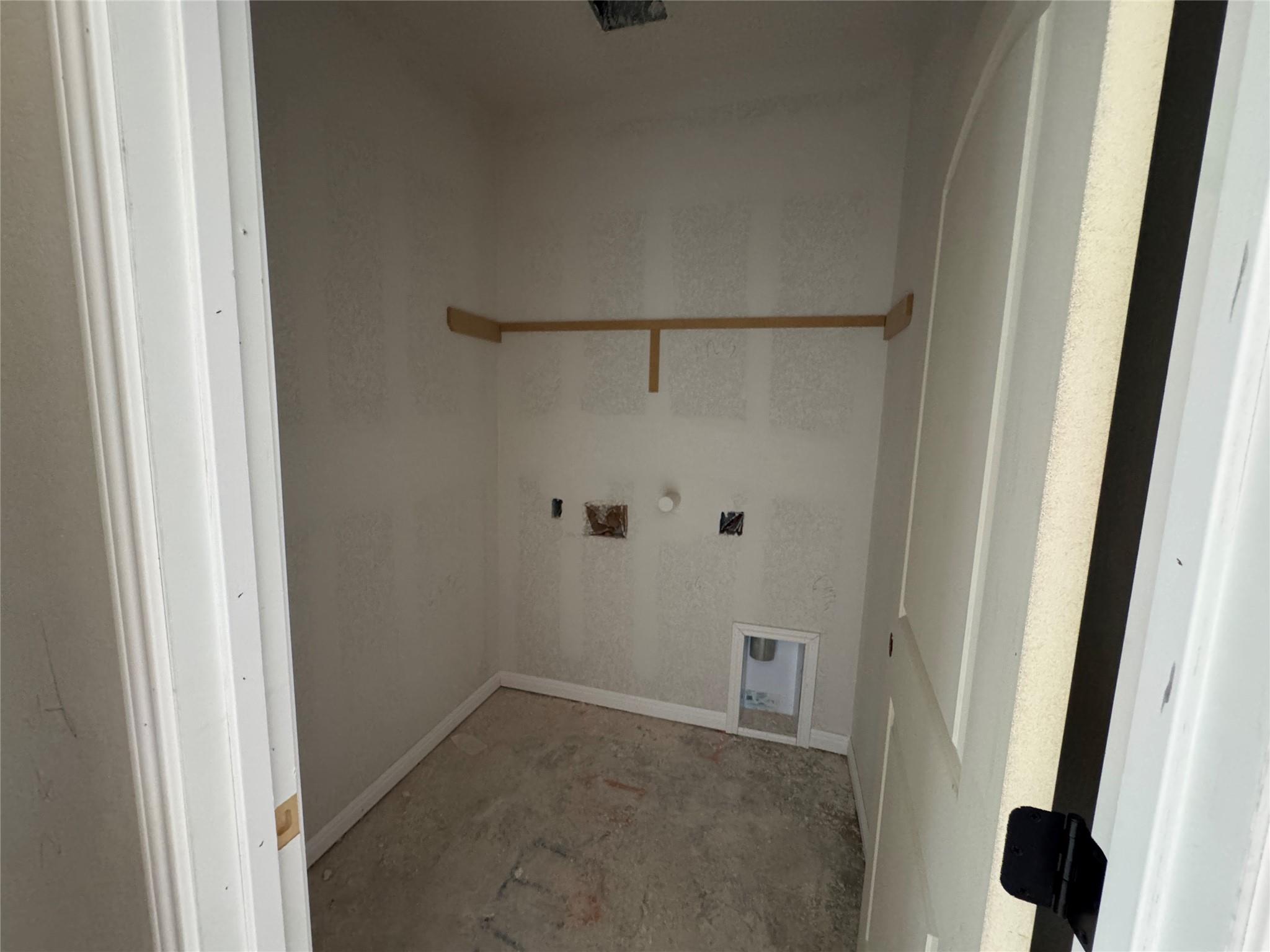 301 Willow Heights Dr, Hutto, TX 78634