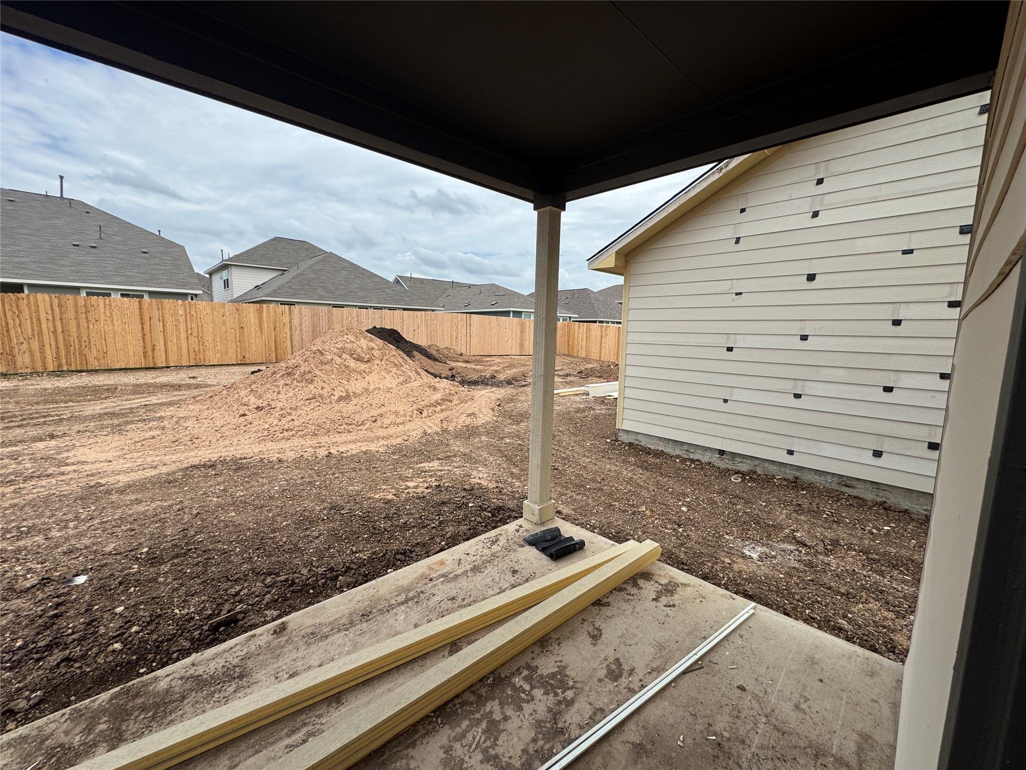 301 Willow Heights Dr, Hutto, TX 78634