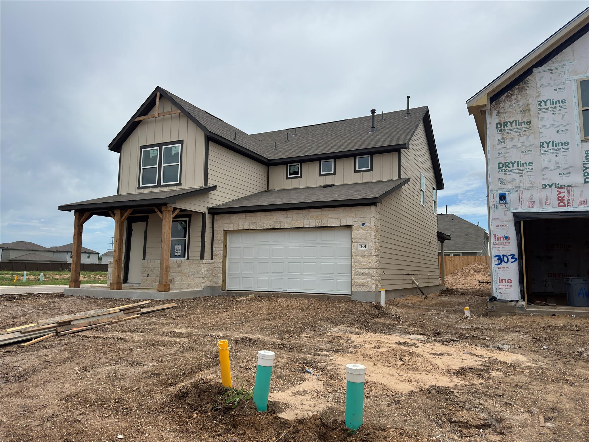 301 Willow Heights Dr, Hutto, TX 78634