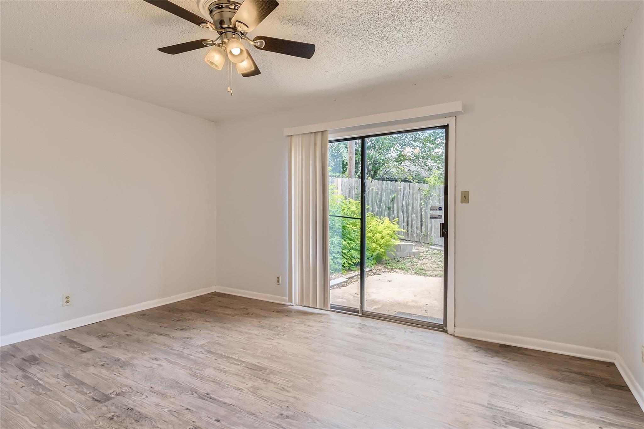 2712 Parker Ln # B, Austin, TX 78741