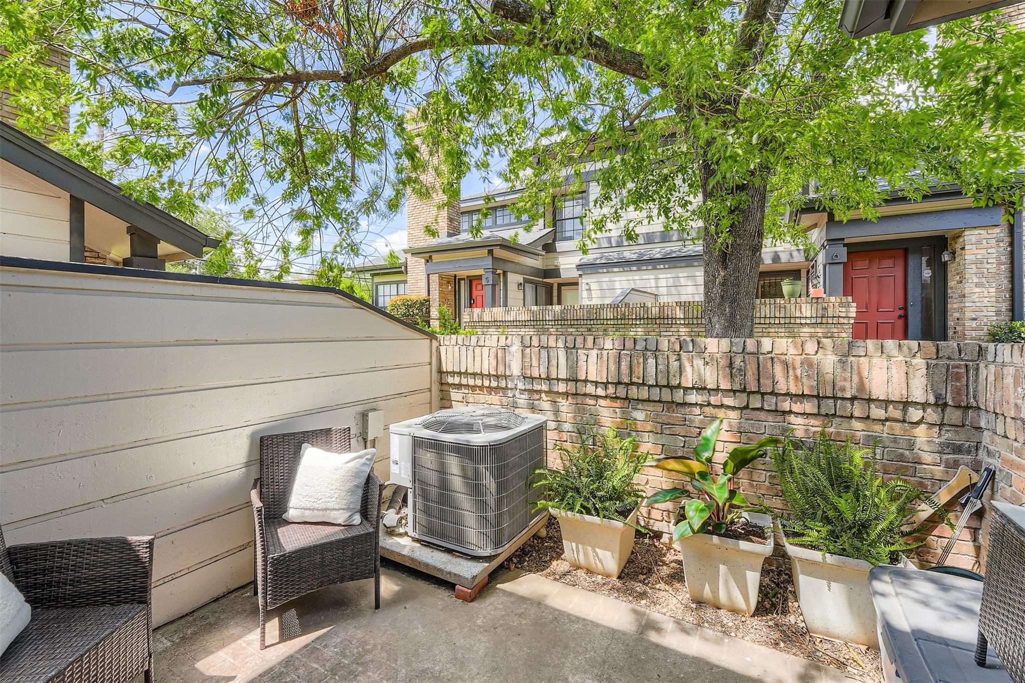 1748 Ohlen Rd # 10, Austin, TX 78757