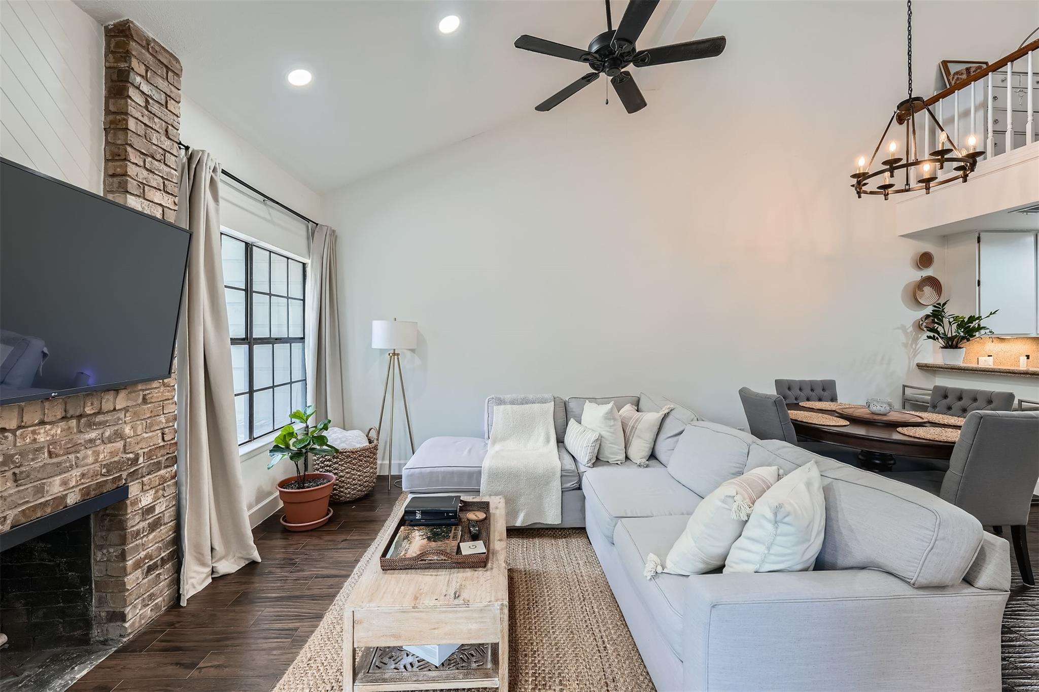 1748 Ohlen Rd # 10, Austin, TX 78757