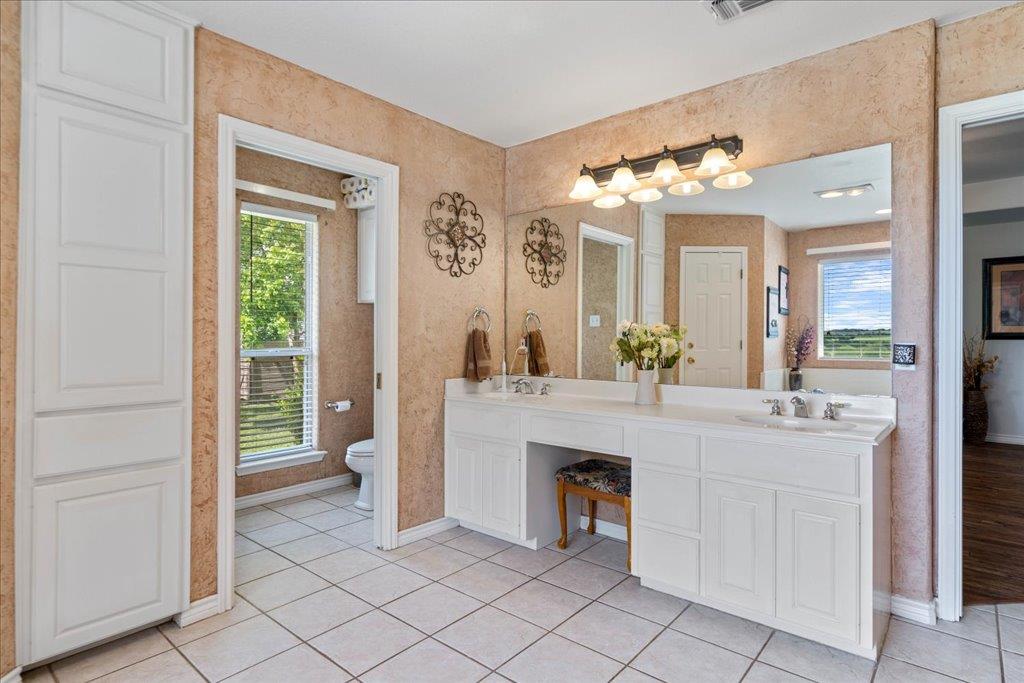 1301 County Road 448, Taylor, TX 76574