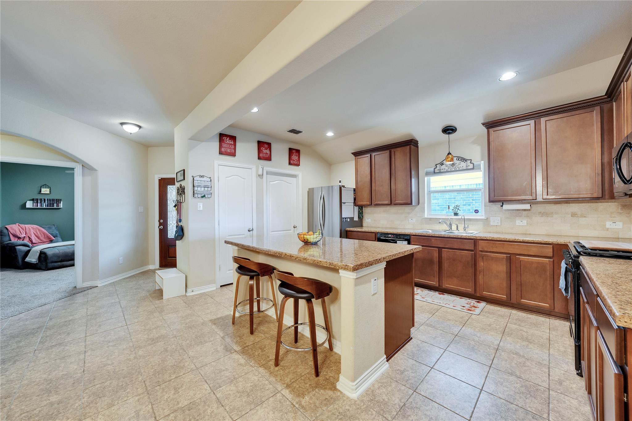 228 Lavender Ln, Buda, TX 78610