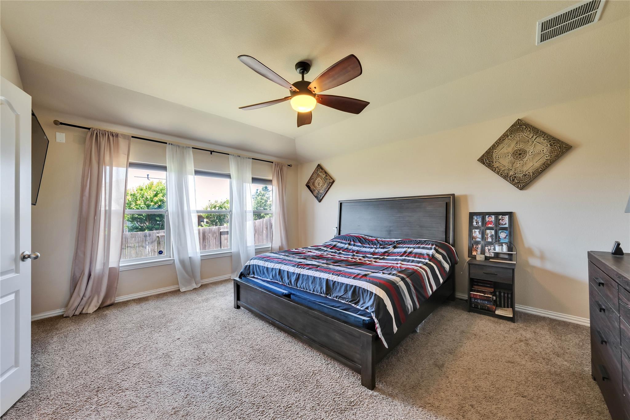 228 Lavender Ln, Buda, TX 78610