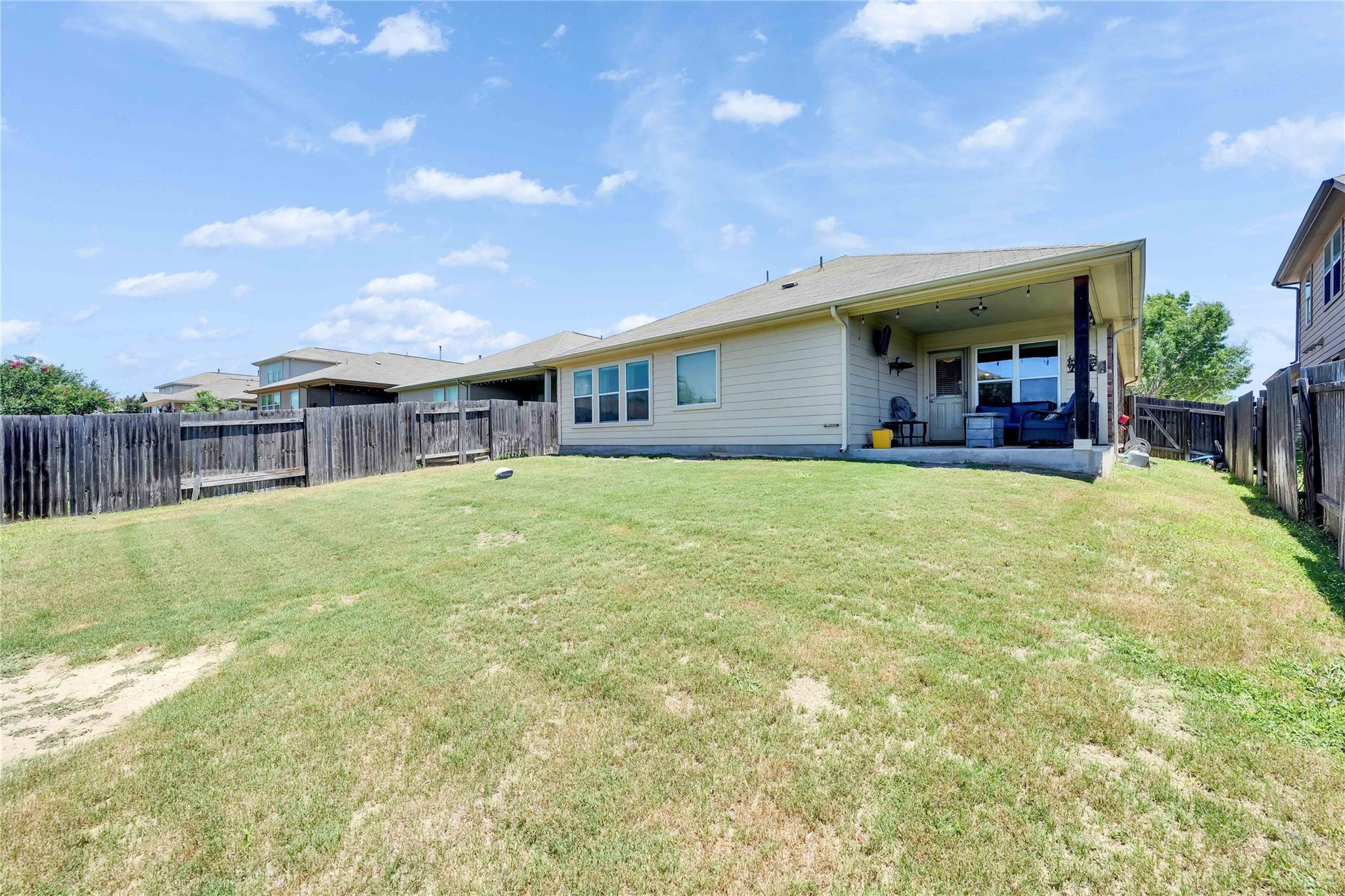 228 Lavender Ln, Buda, TX 78610
