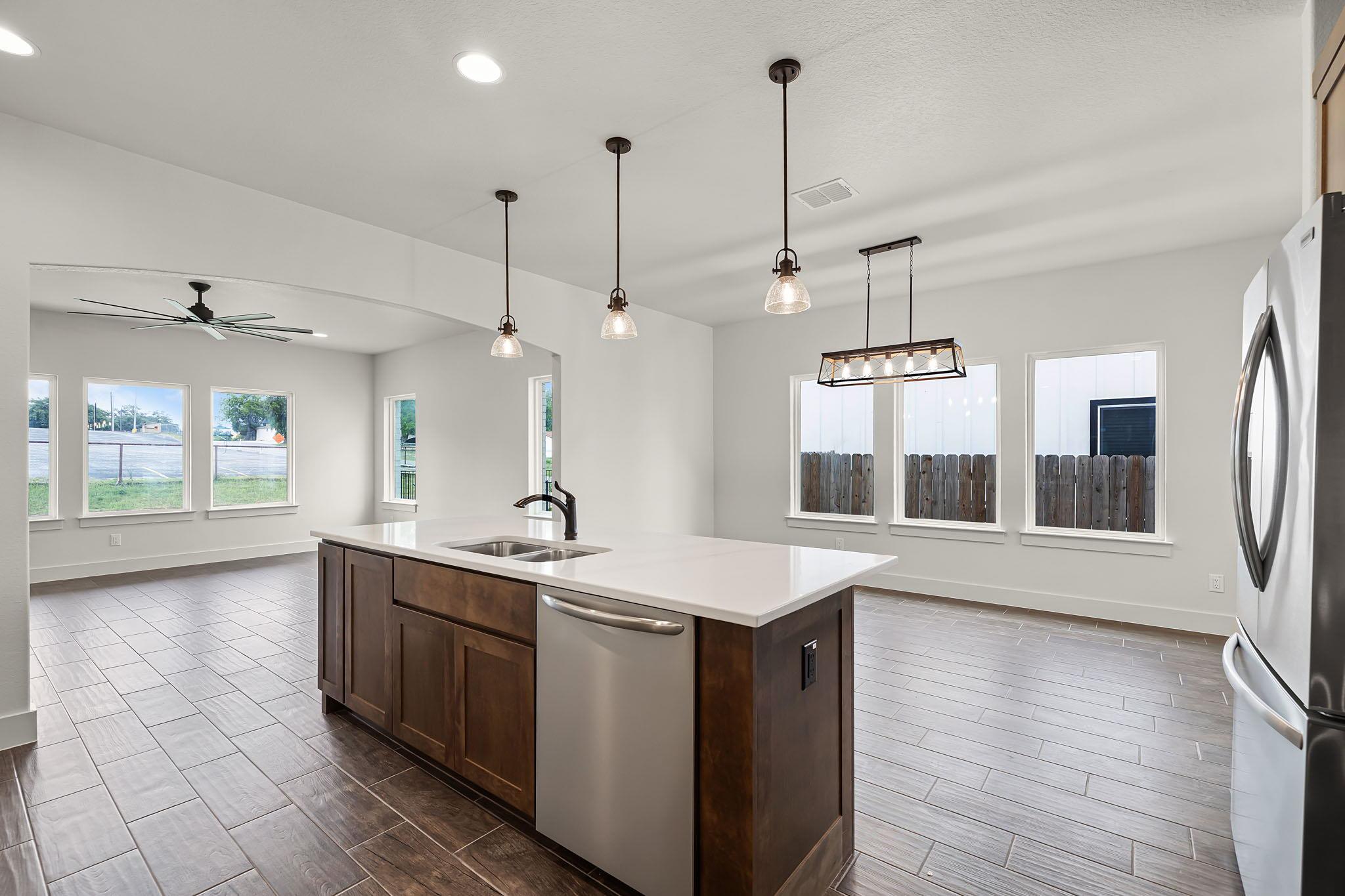 182 W Torrey St, New Braunfels, TX 78130