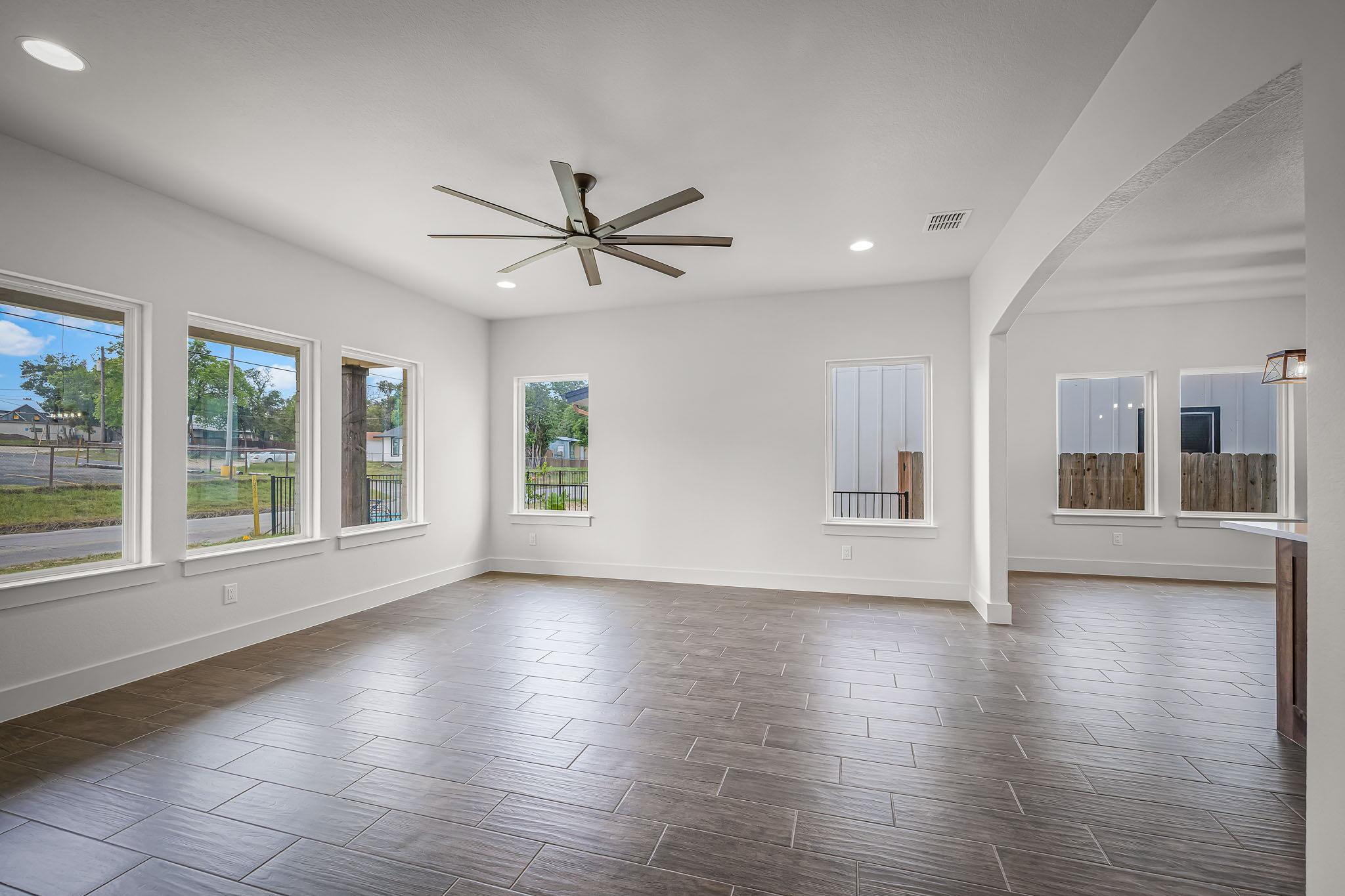 182 W Torrey St, New Braunfels, TX 78130