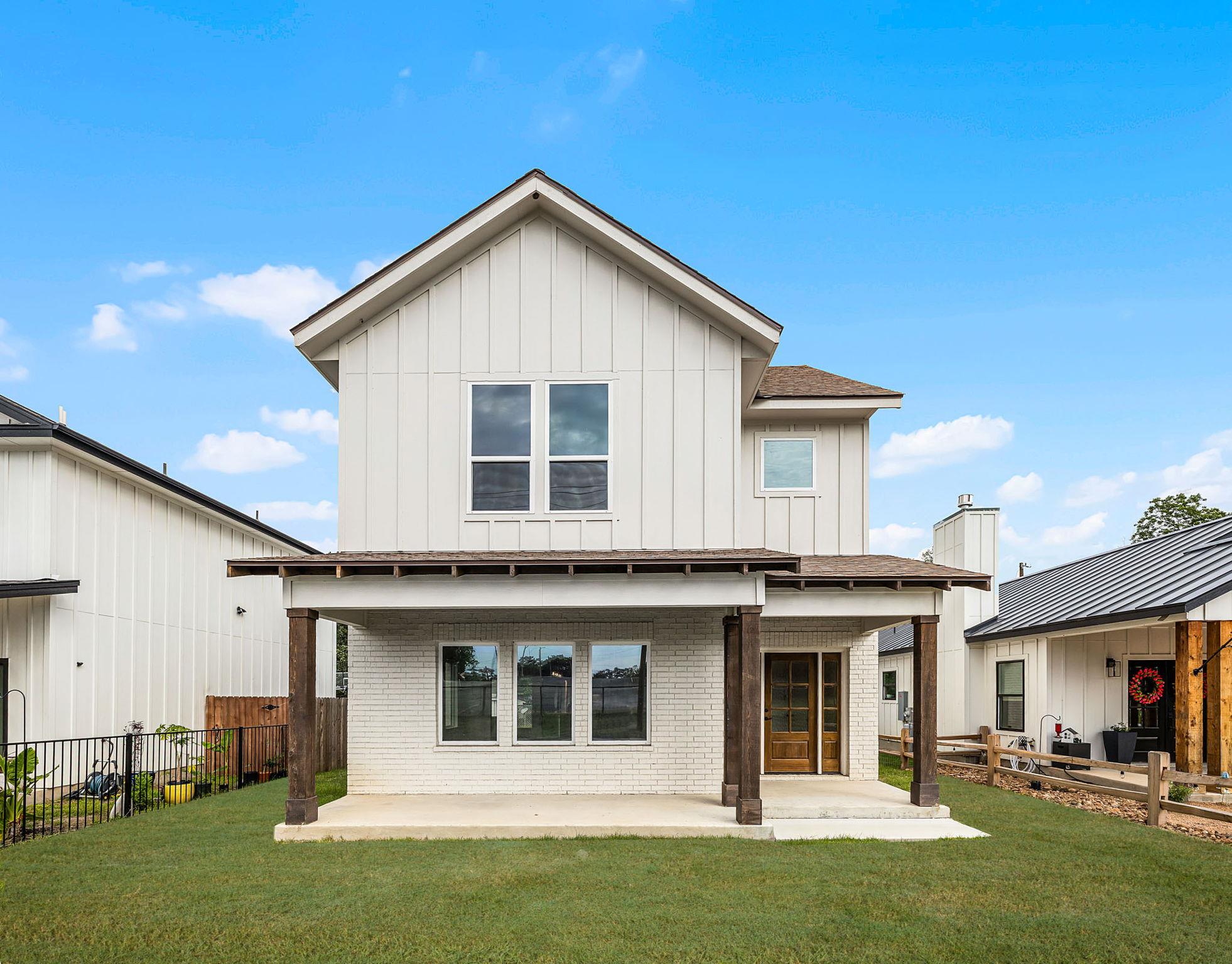 182 W Torrey St, New Braunfels, TX 78130