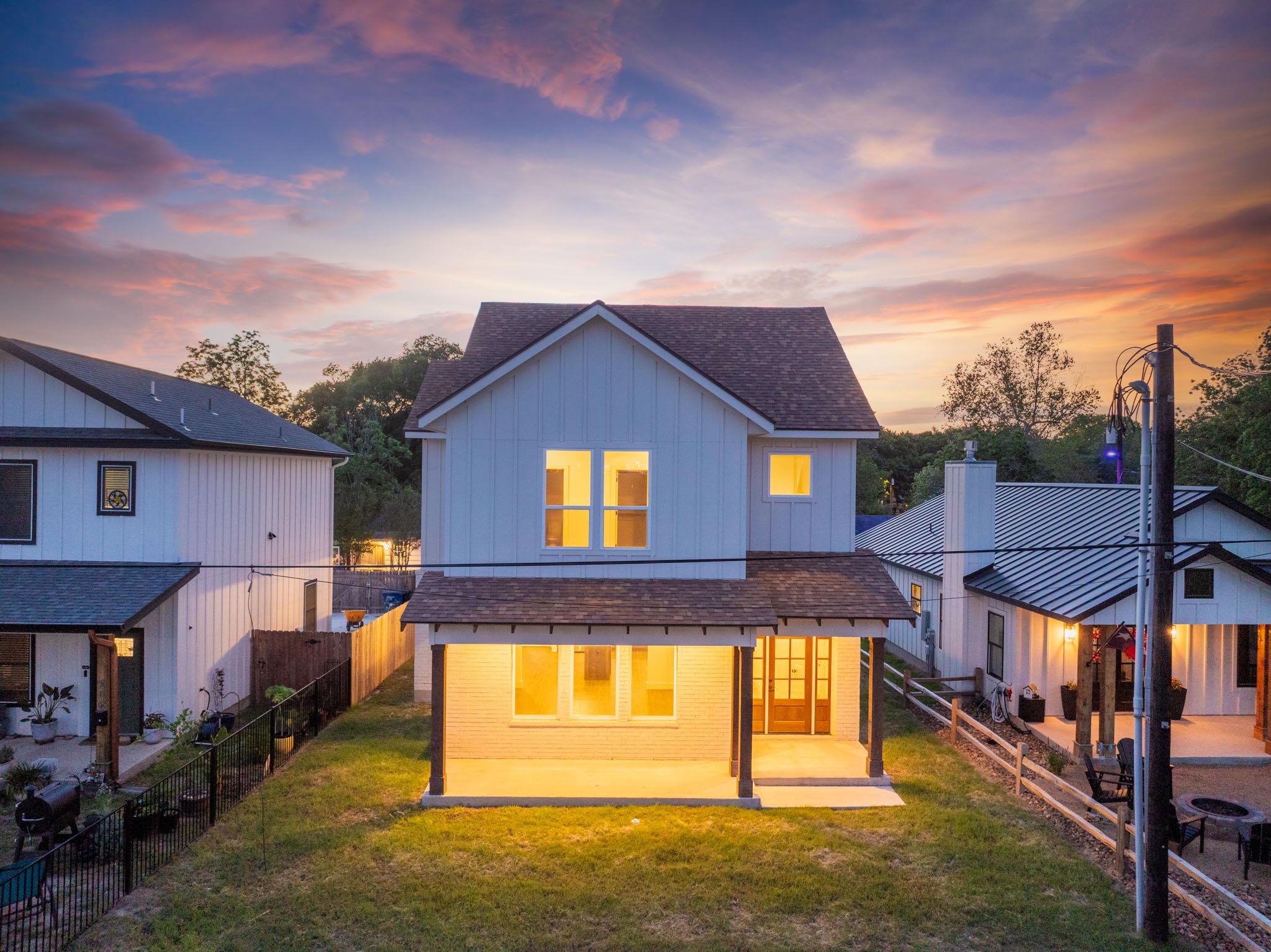 182 W Torrey St, New Braunfels, TX 78130