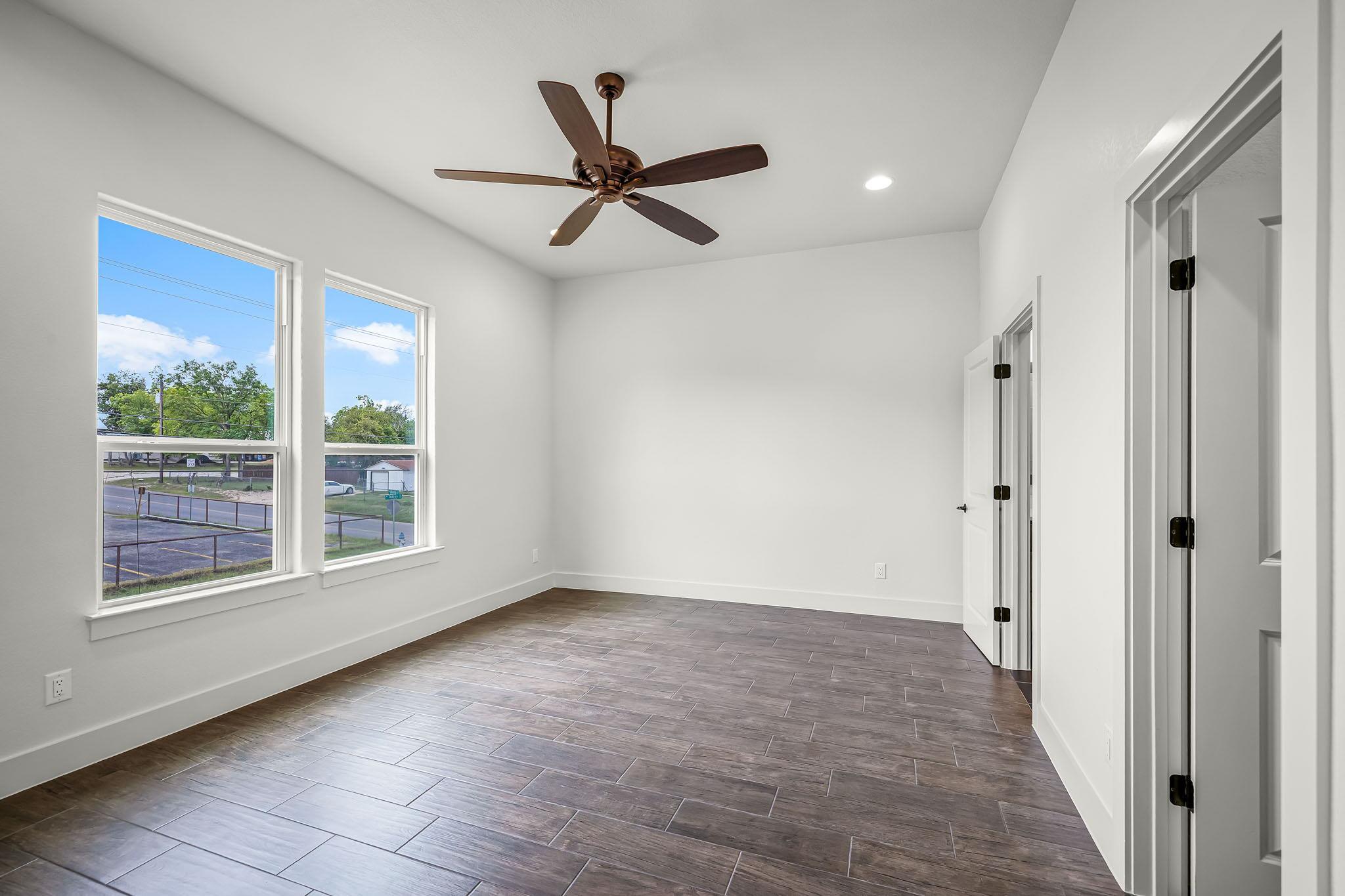 182 W Torrey St, New Braunfels, TX 78130