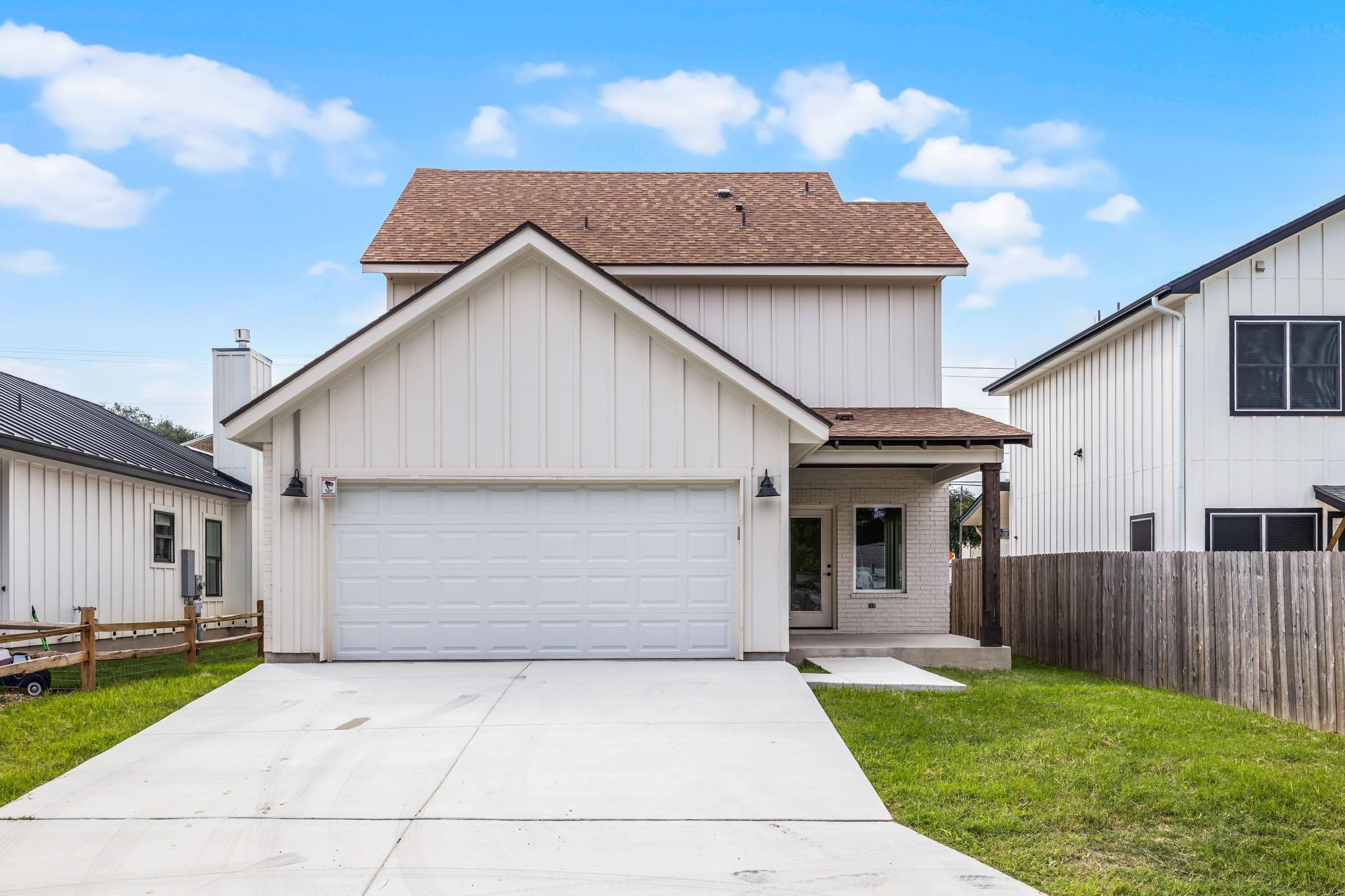 182 W Torrey St, New Braunfels, TX 78130