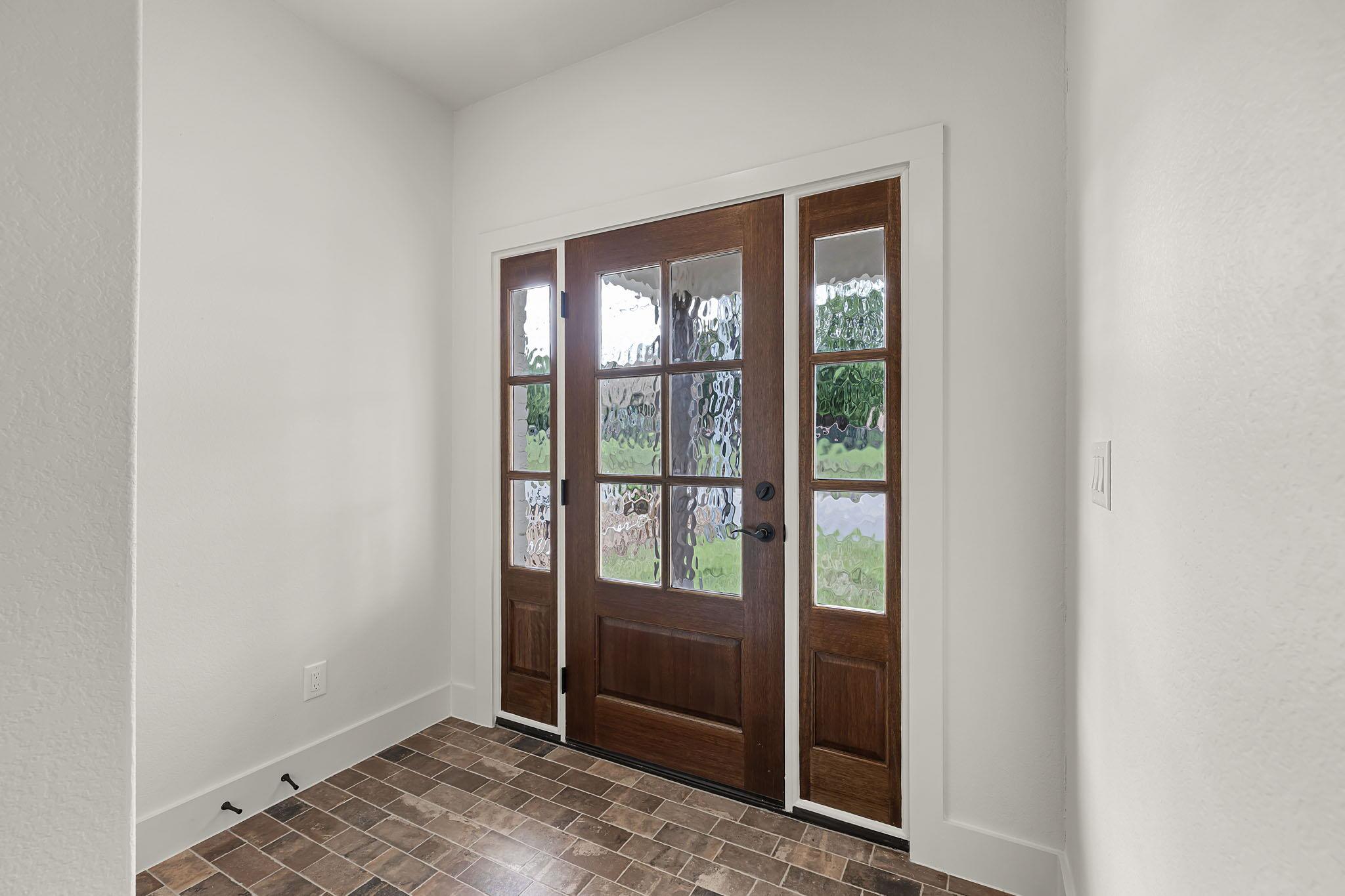 182 W Torrey St, New Braunfels, TX 78130
