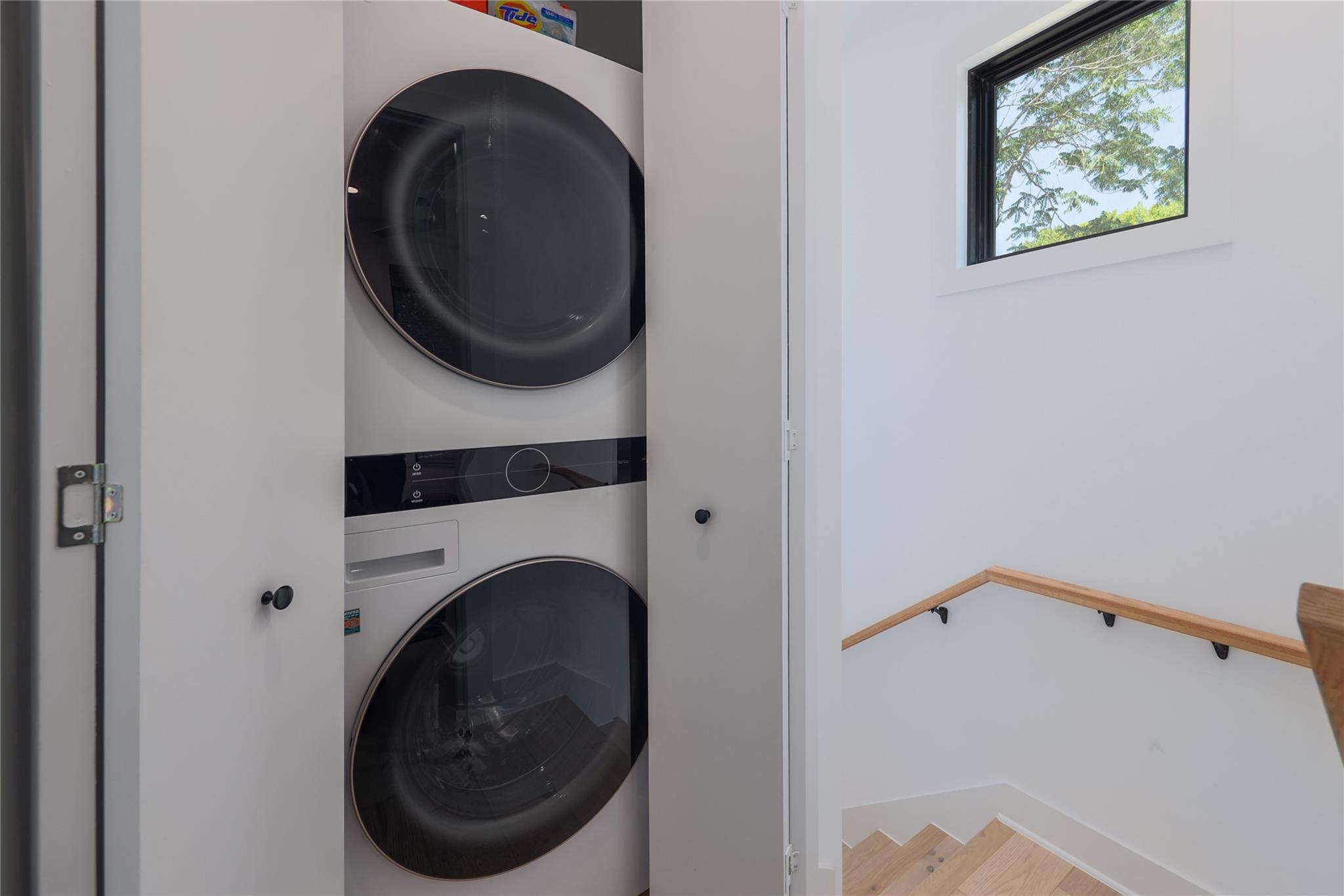 87 Chalmers Ave, Austin, TX 78702