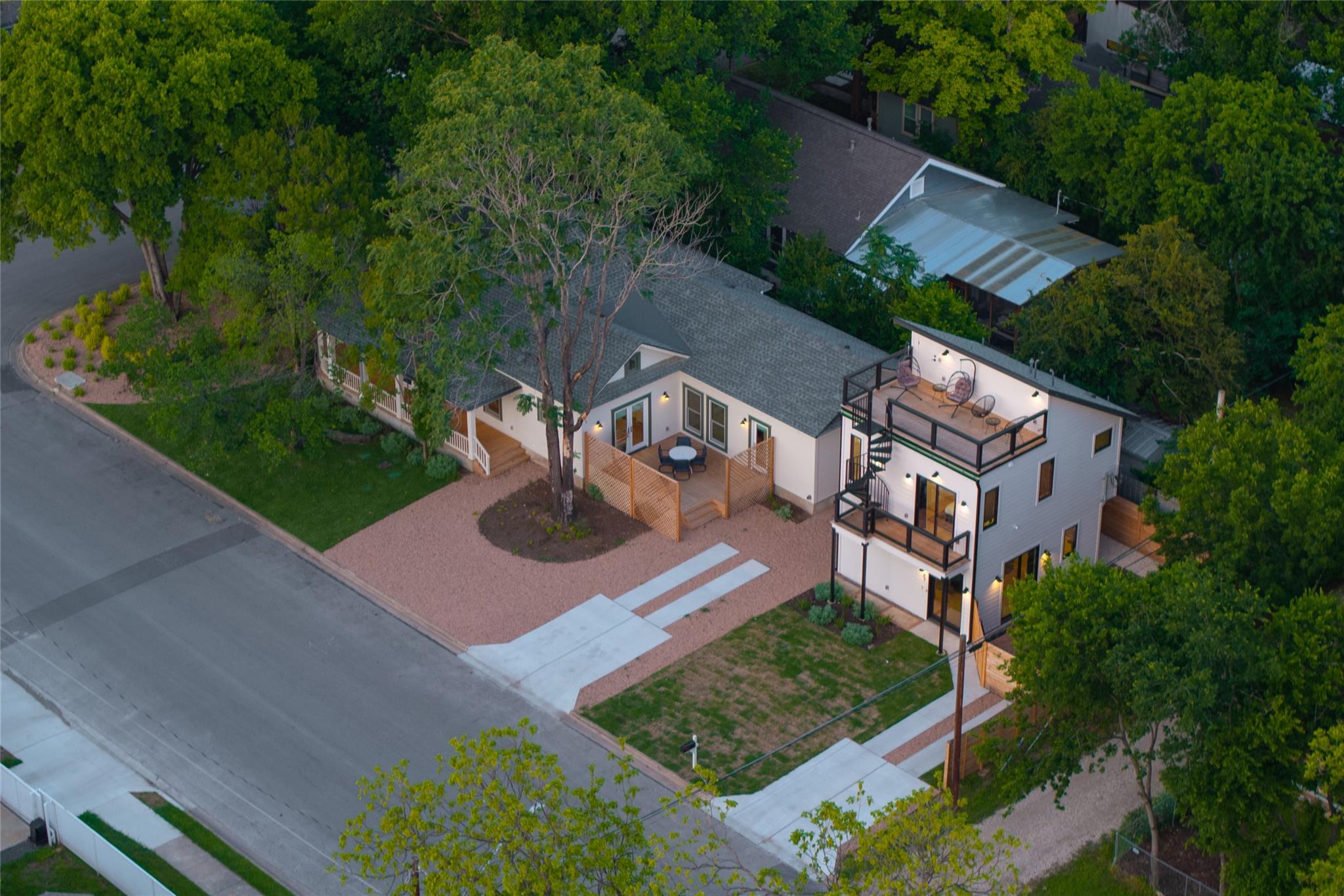 87 Chalmers Ave, Austin, TX 78702