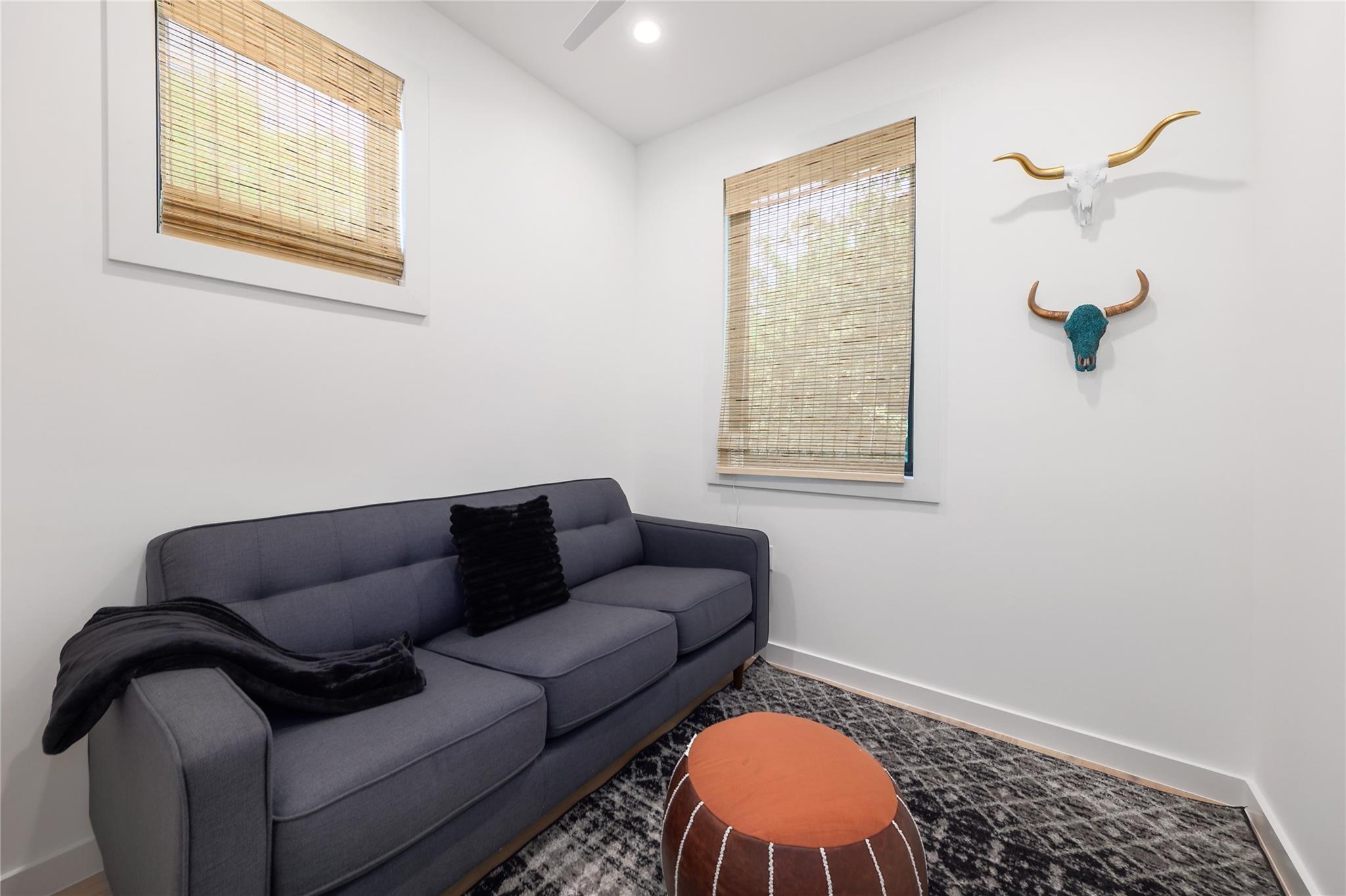 87 Chalmers Ave, Austin, TX 78702