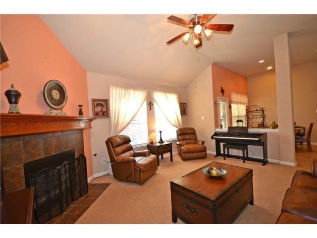2411 Stagecoach Bnd, Leander, TX 78641