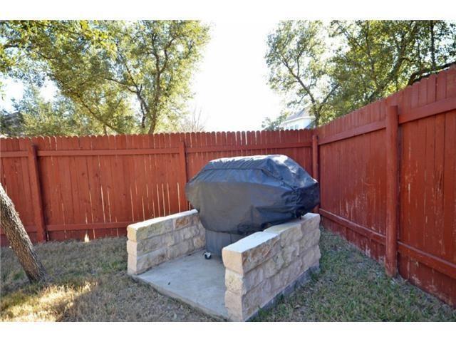 2411 Stagecoach Bnd, Leander, TX 78641