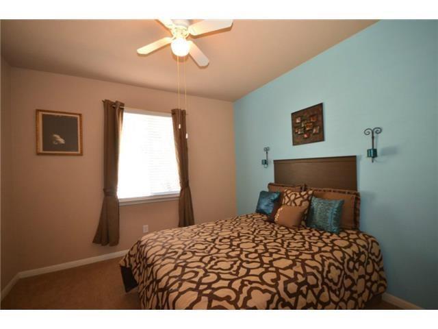 2411 Stagecoach Bnd, Leander, TX 78641