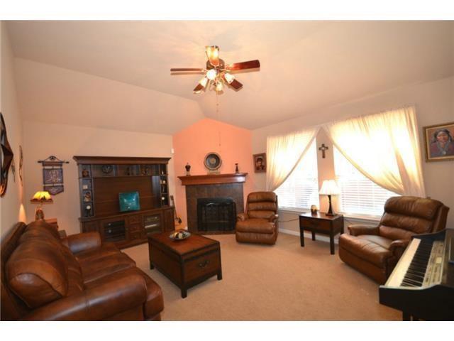 2411 Stagecoach Bnd, Leander, TX 78641