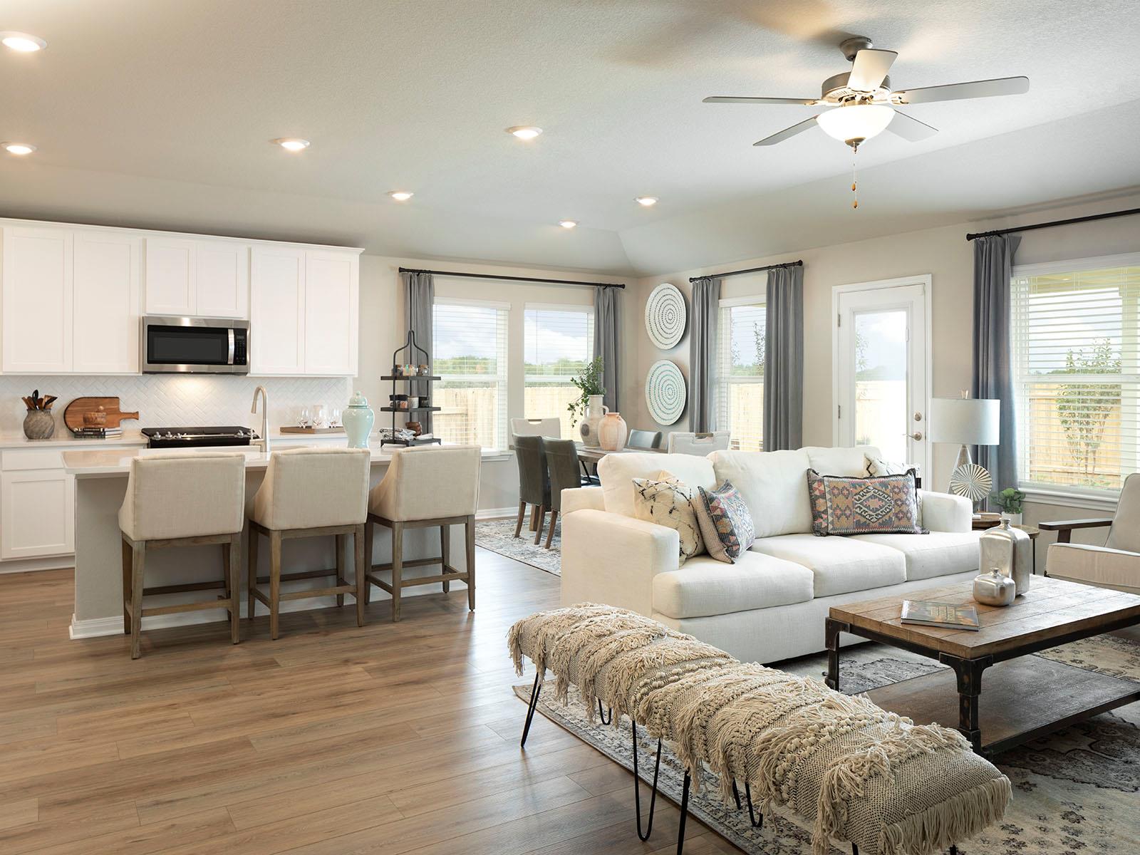 137 Bonnellis Roost, Cedar Creek, TX 78612