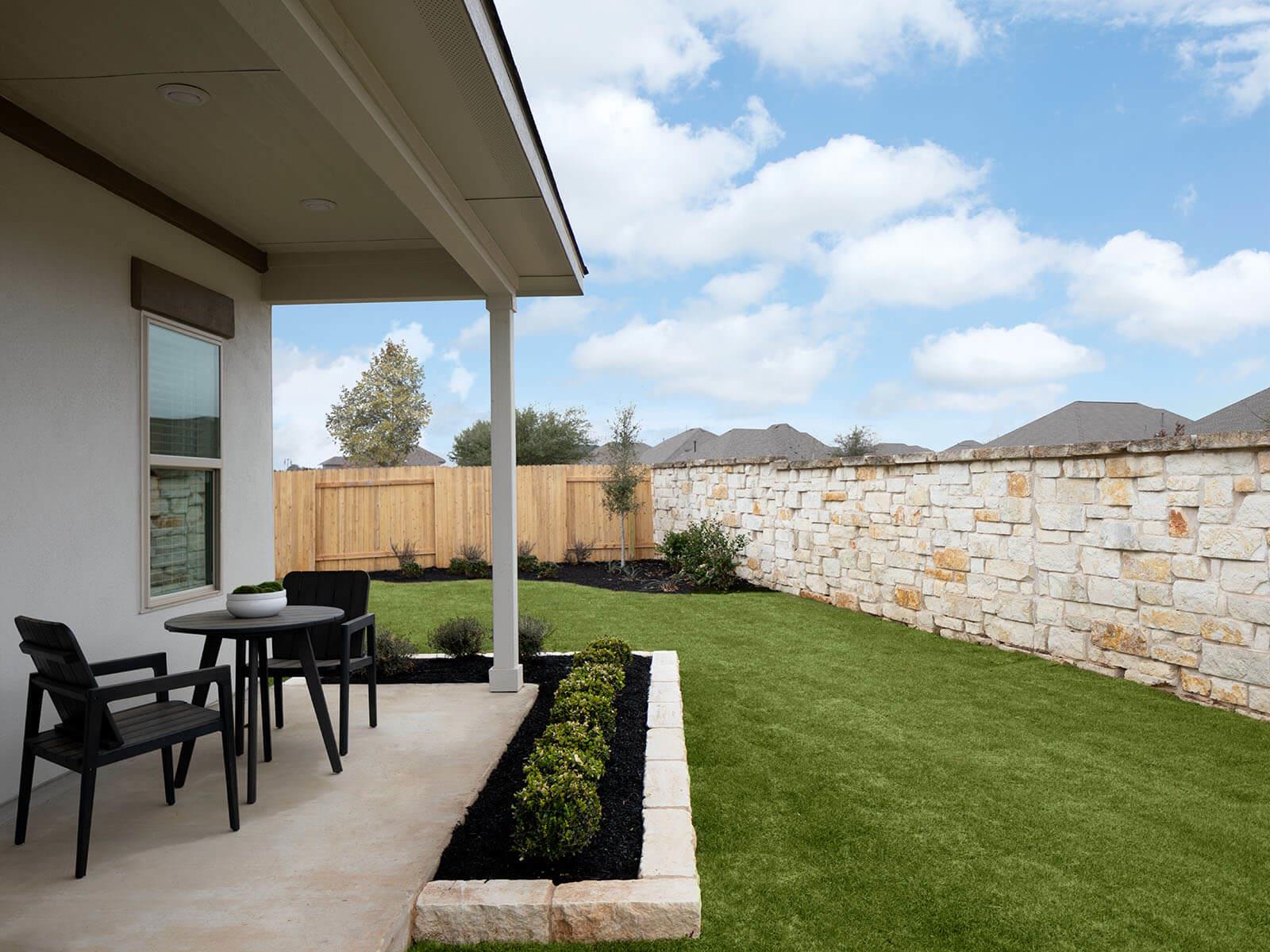 104 Boondoggle Rdg, Cedar Creek, TX 78612