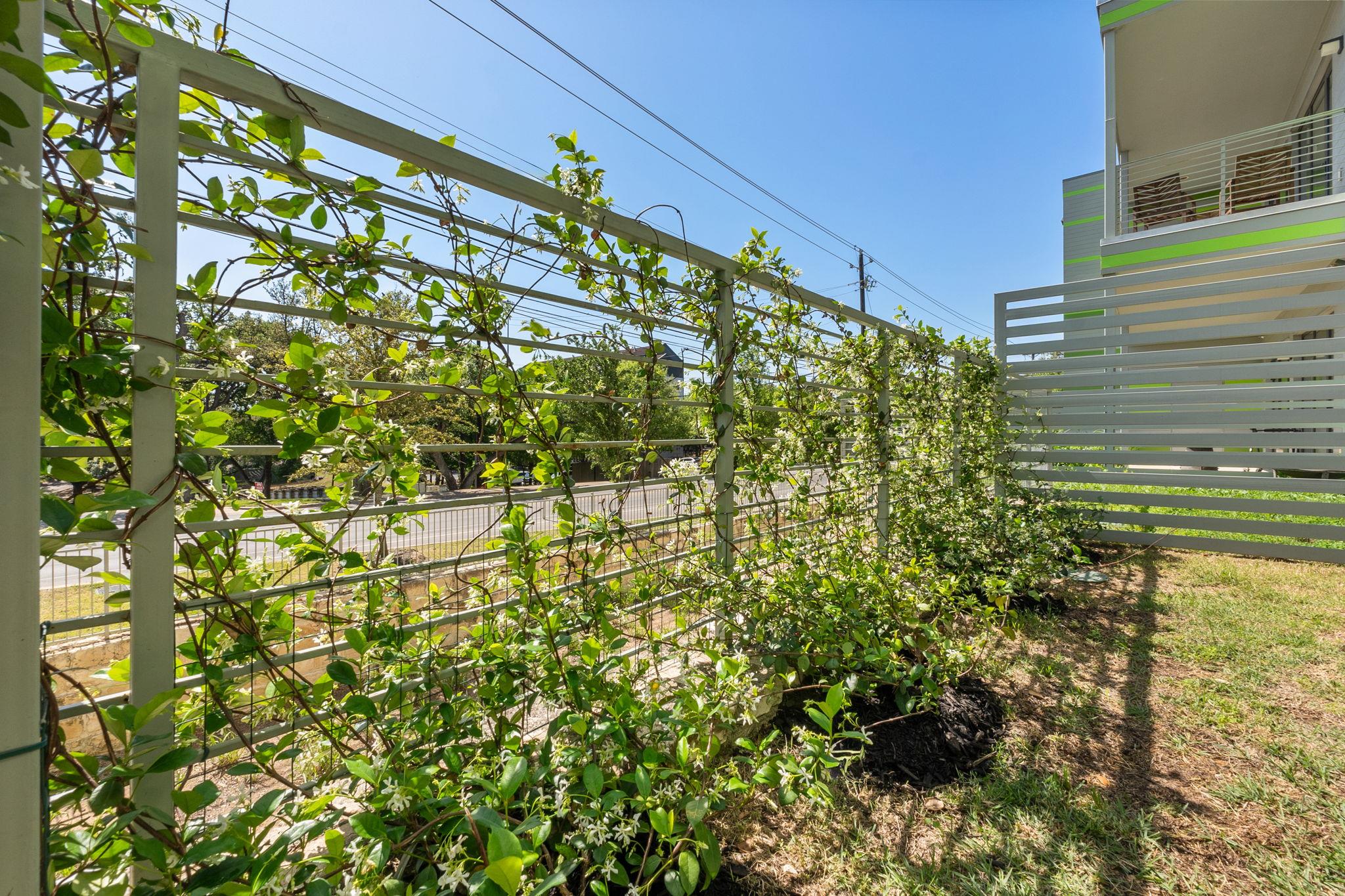 4004 Banister Ln # 105, Austin, TX 78704