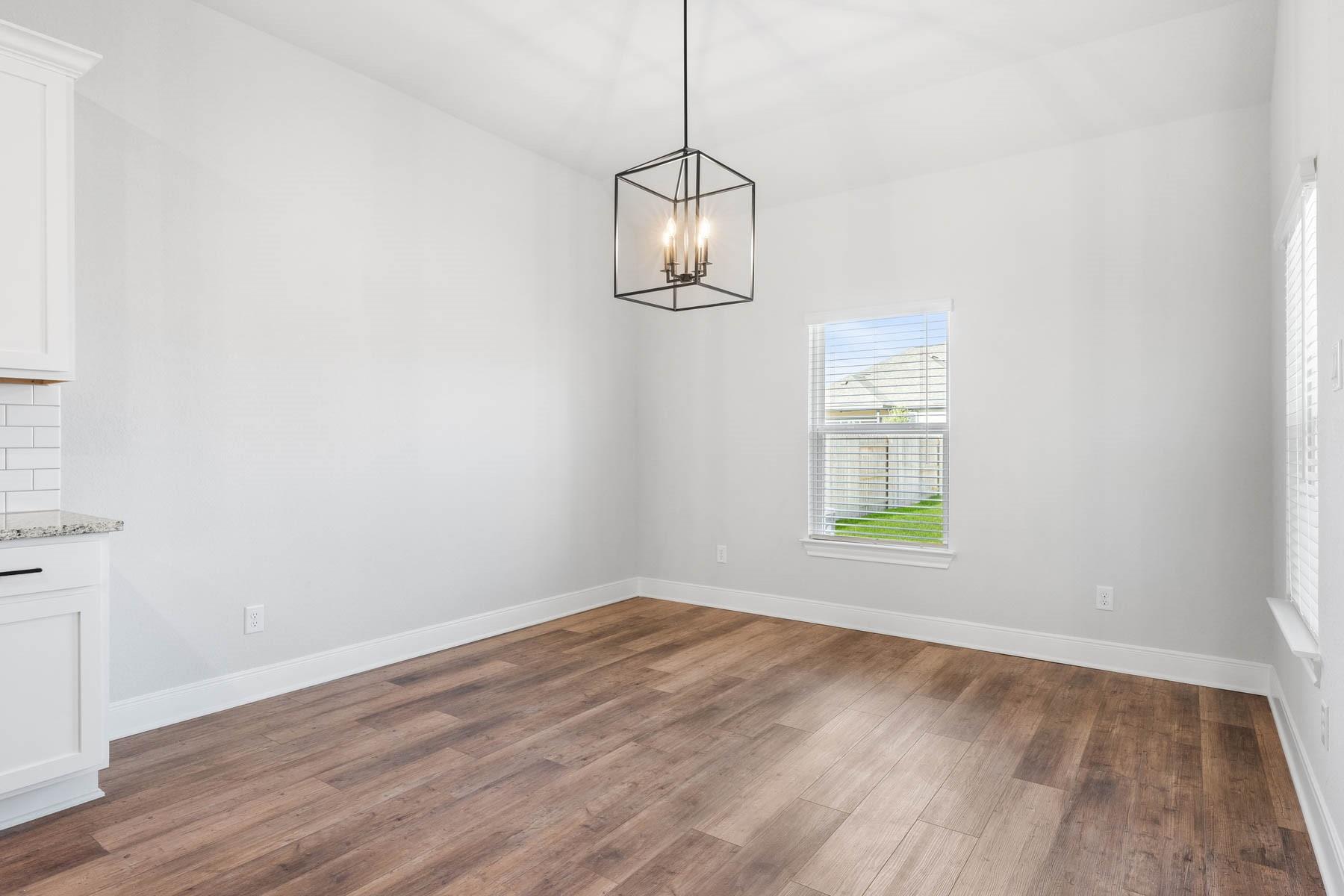 313 Lt John Decker Dr, San Marcos, TX 78666