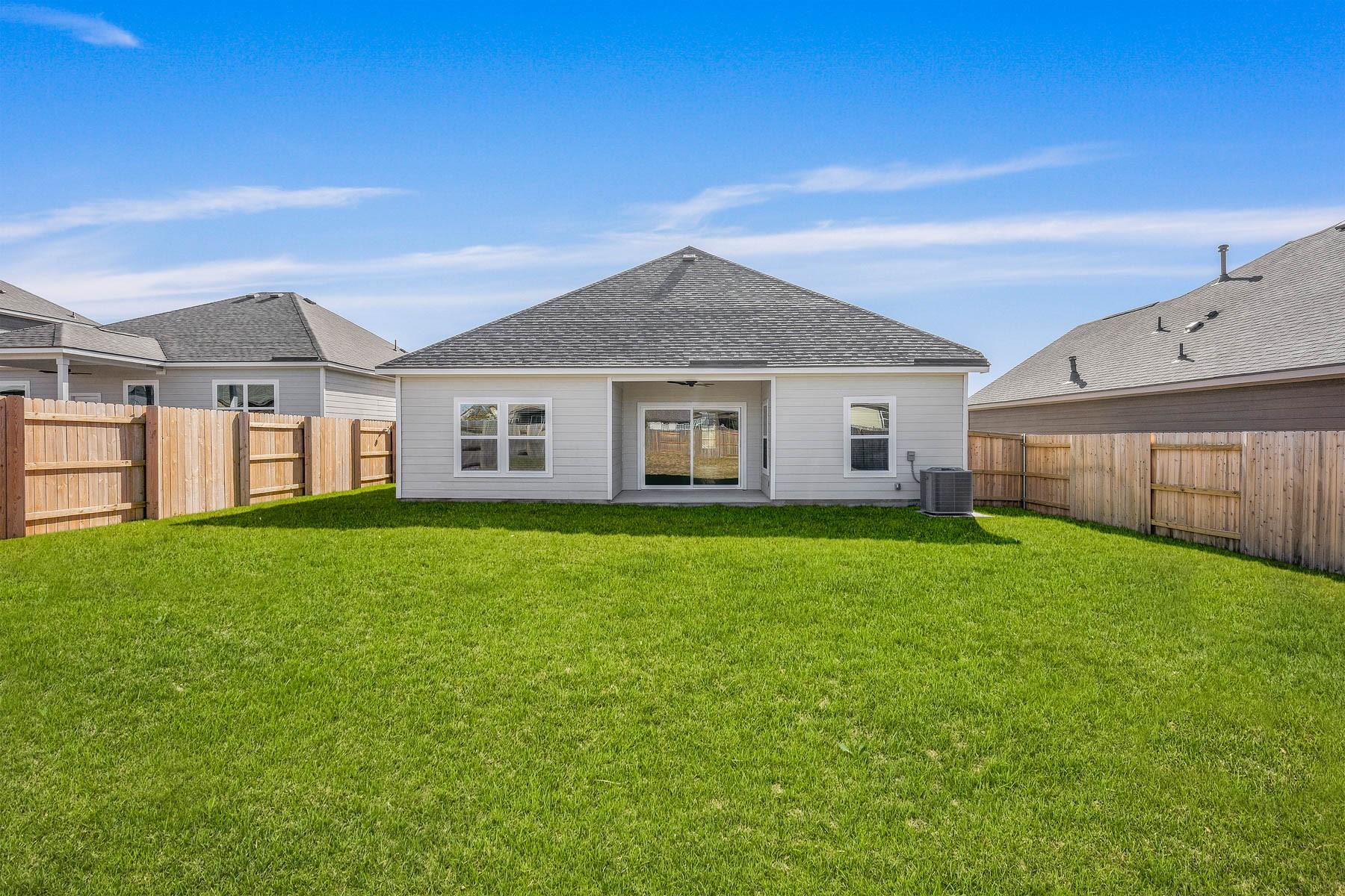 313 Lt John Decker Dr, San Marcos, TX 78666