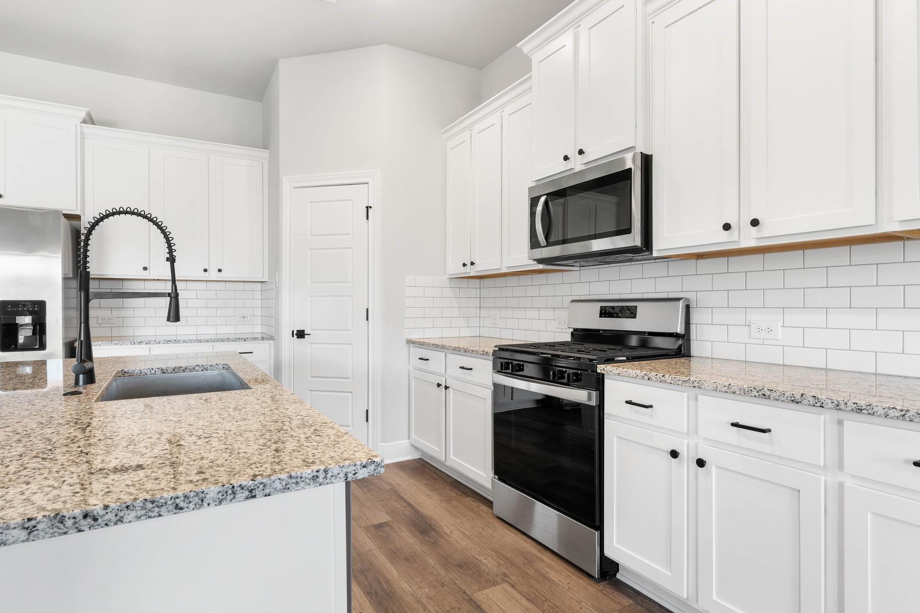 313 Lt John Decker Dr, San Marcos, TX 78666
