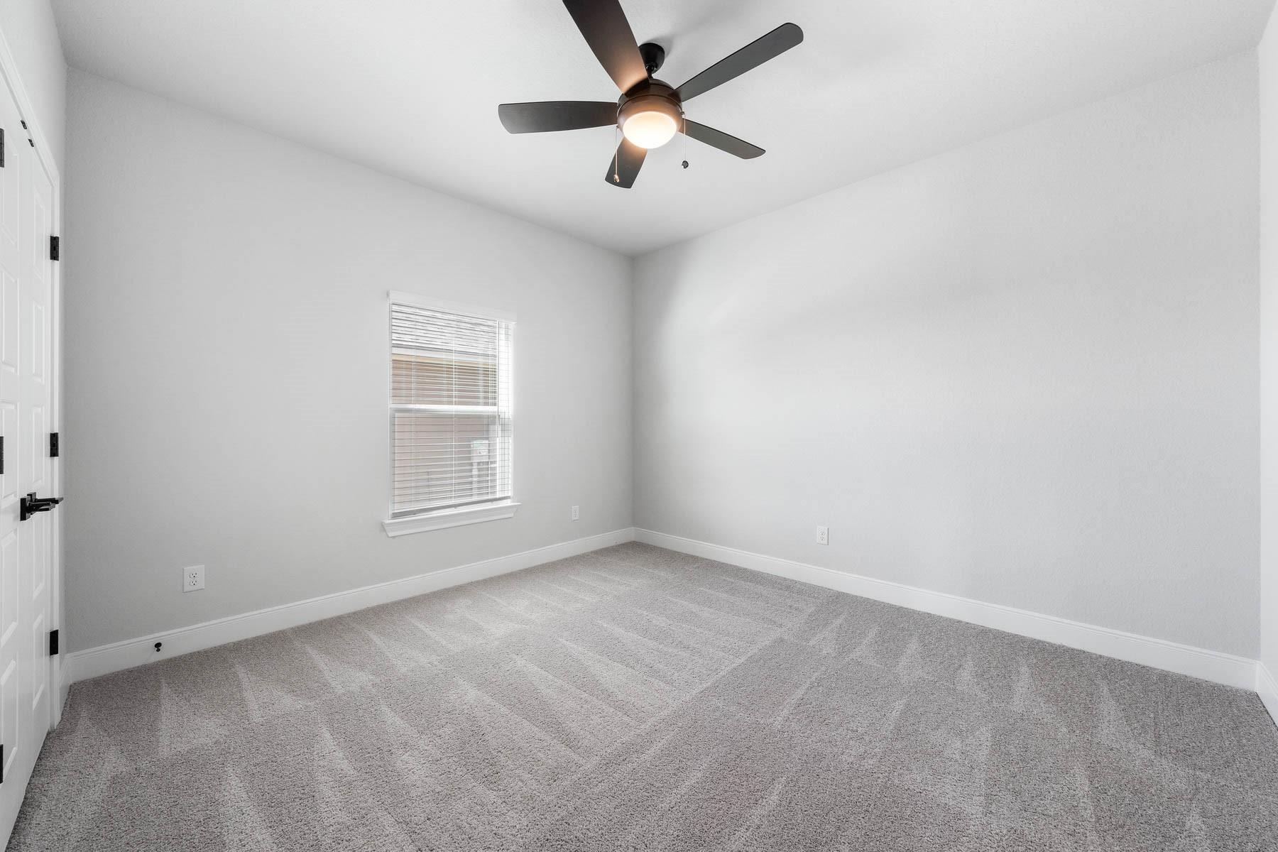 313 Lt John Decker Dr, San Marcos, TX 78666